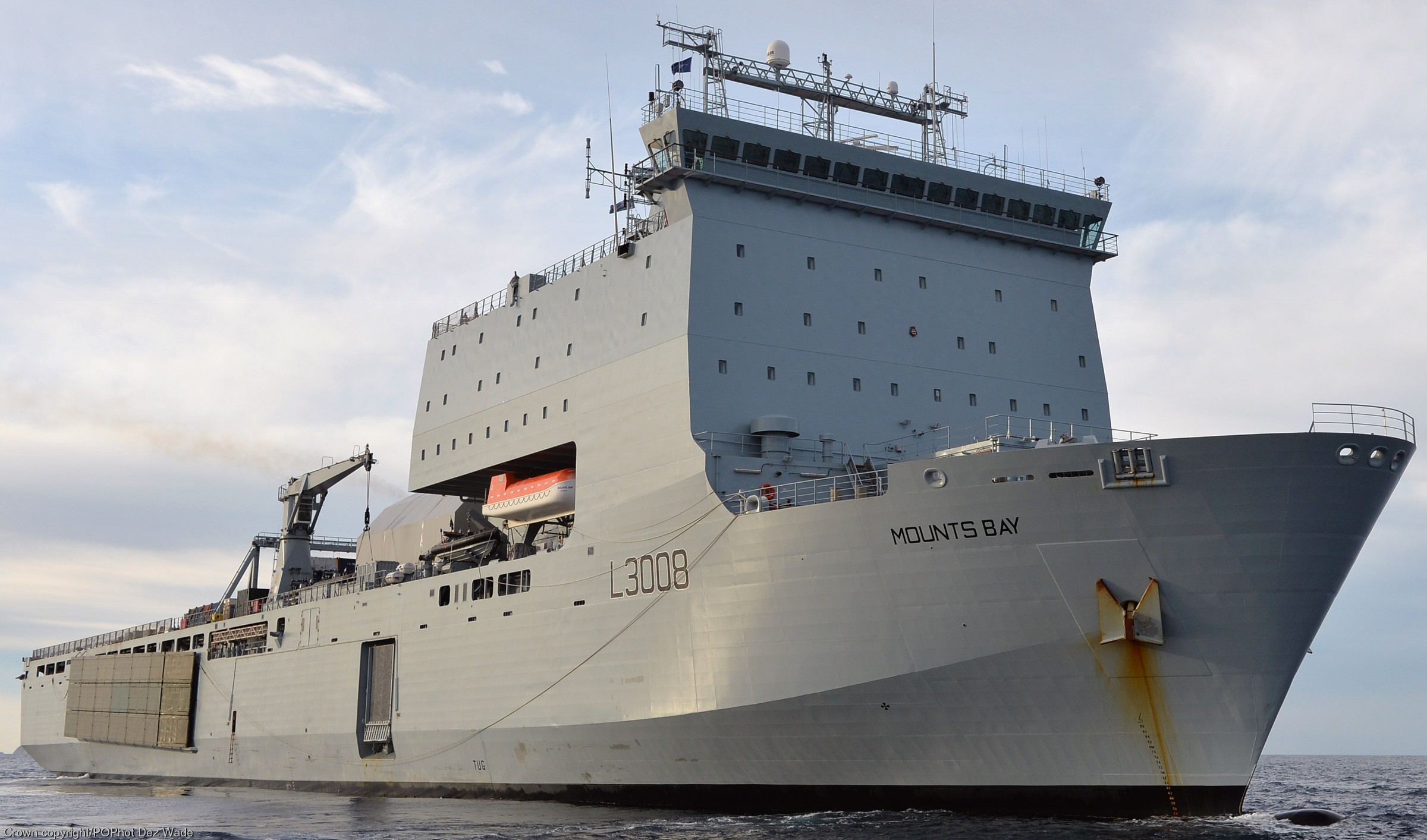 l 3008 rfa mounts bay amphibious dock landing ship transport royal fleet auxilary navy 09