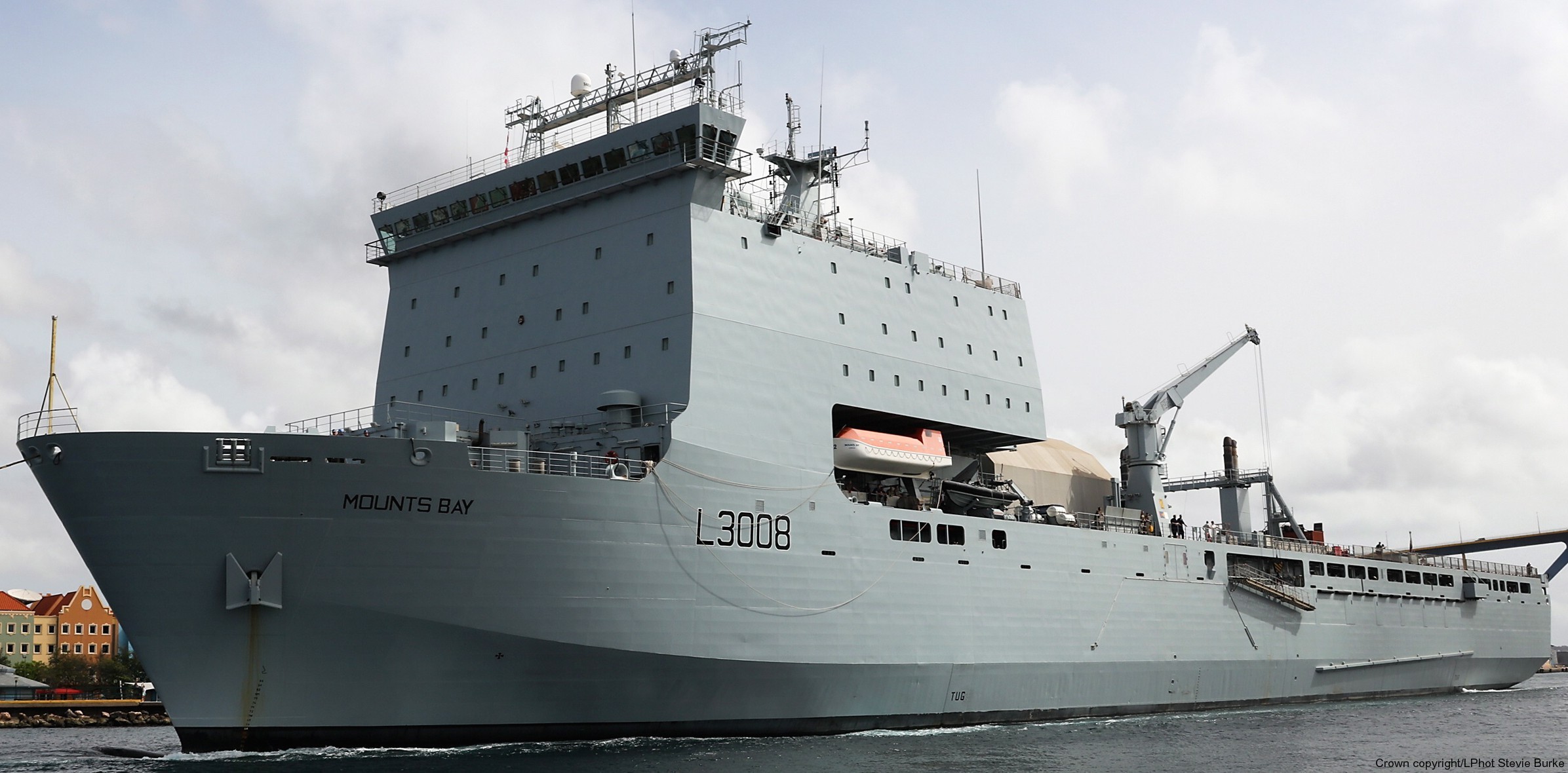 l-3008 rfa mounts bay dock landing ship lsd royal fleet auxilary navy 26