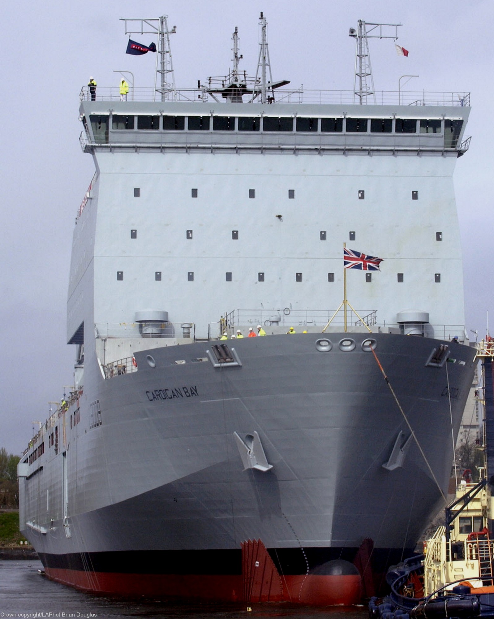 l-3009 rfa cardigan bay class dock landing ship lsd royal navy fleet auxilary 08