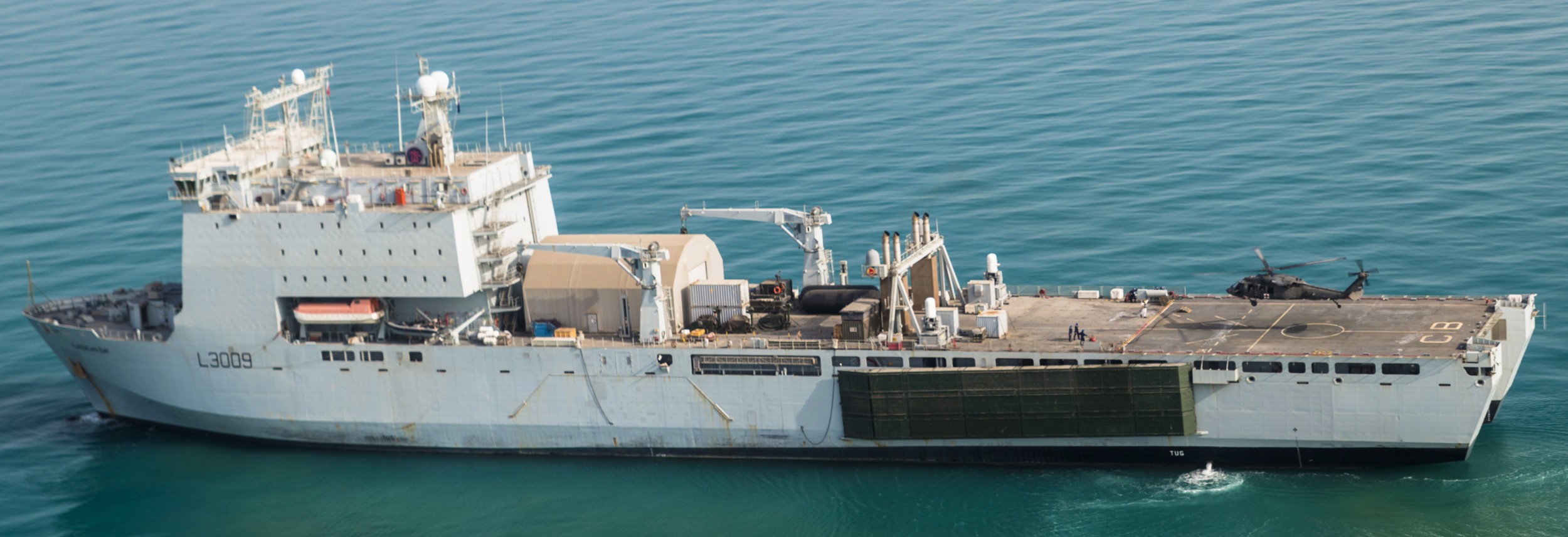 l-3009 rfa cardigan bay dock landing ship lsd royal fleet auxilary navy 16