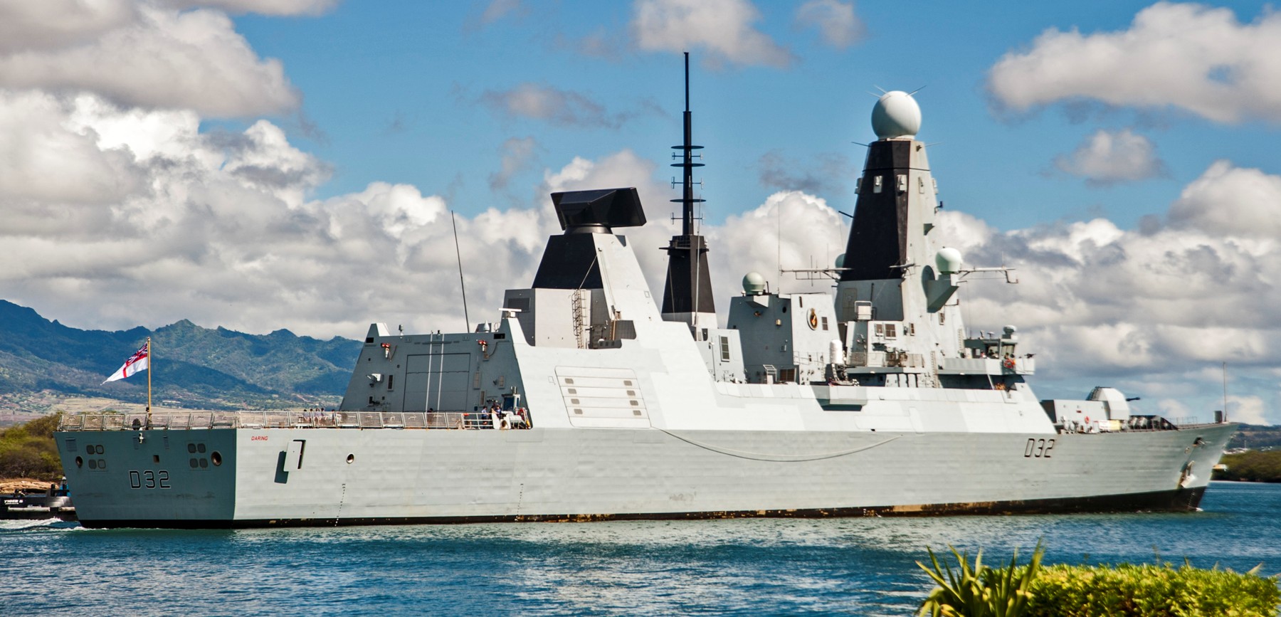 hms daring d-32 type 45 class guided missile destroyer royal navy sea viper paams 03