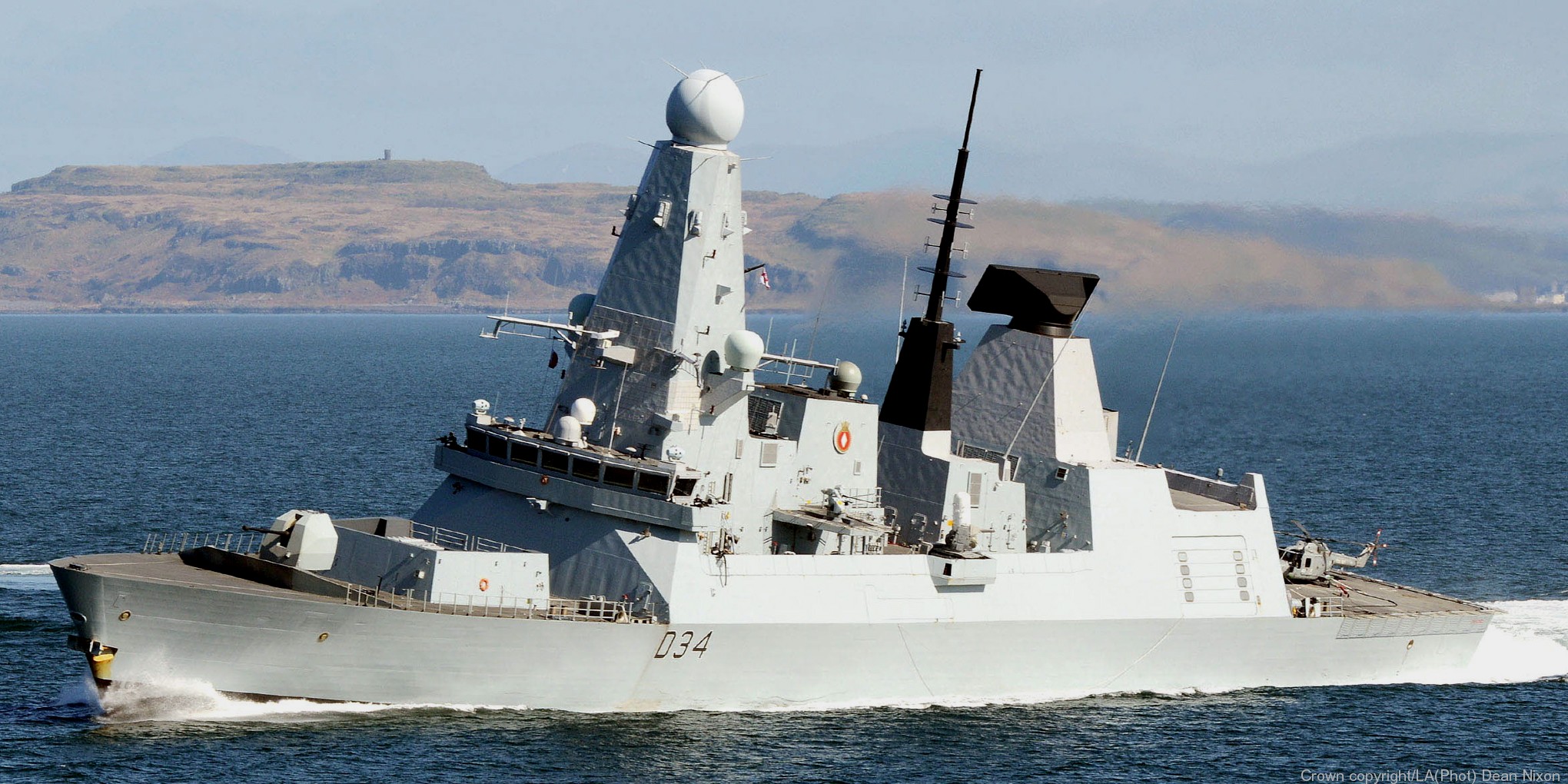 hms diamond d-34 type 45 daring class guided missile destroyer ddg royal navy sea viper paams 09