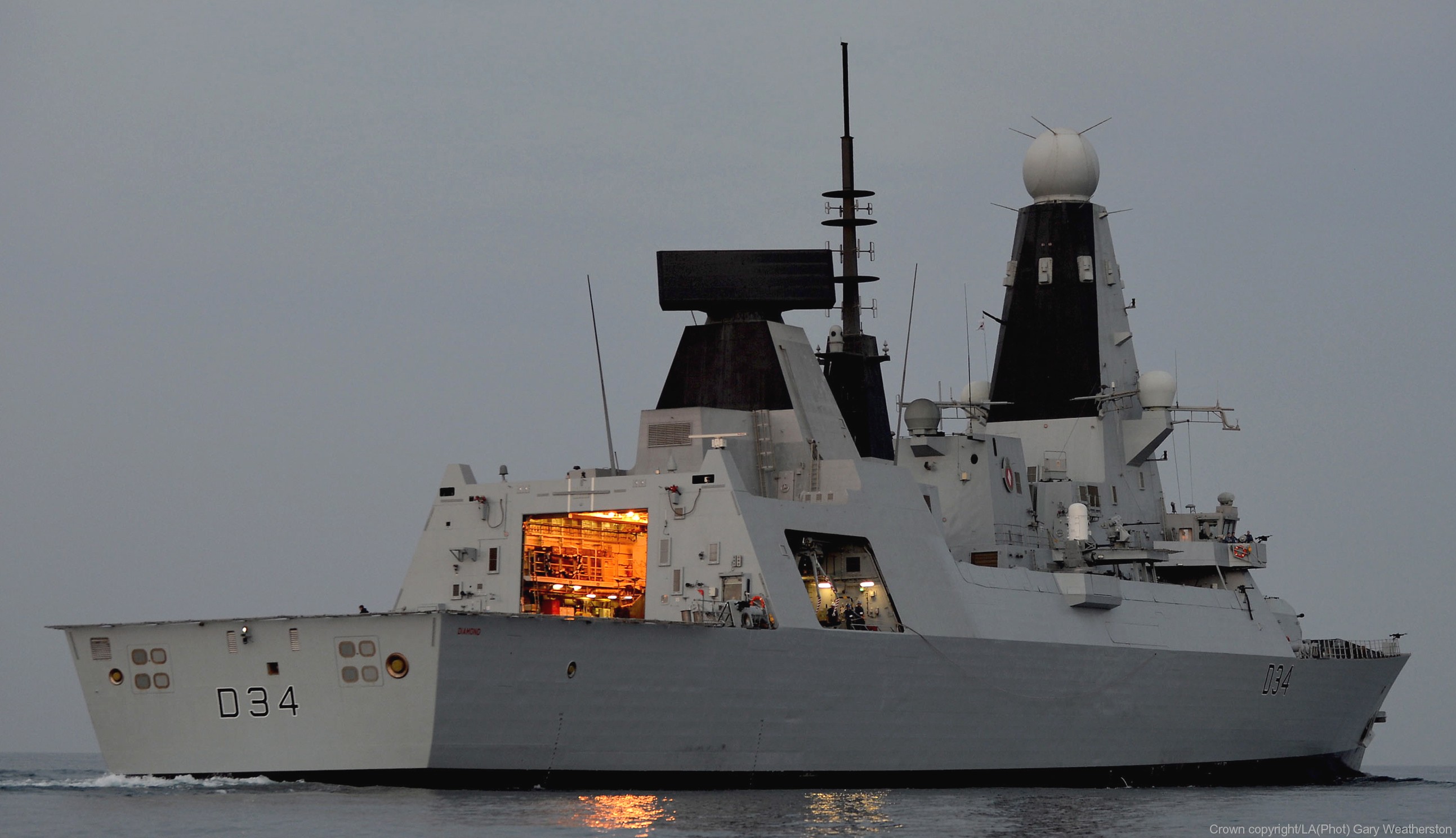 hms diamond d-34 type 45 daring class guided missile destroyer ddg royal navy sea viper paams 11
