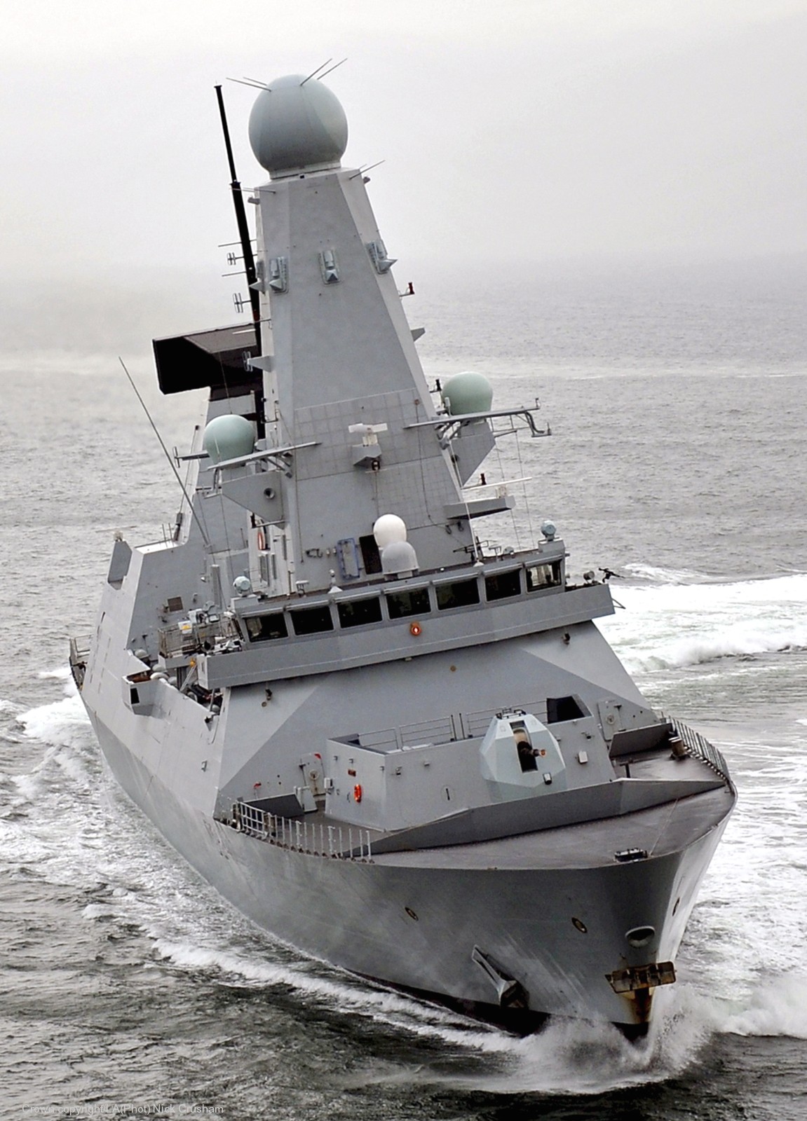 hms diamond d-34 type 45 daring class guided missile destroyer ddg royal navy sea viper paams 19