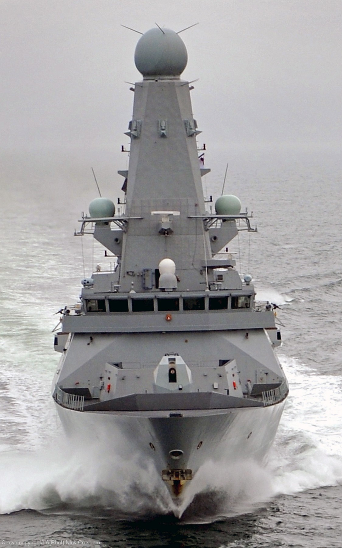 hms diamond d-34 type 45 daring class guided missile destroyer ddg royal navy sea viper paams 21