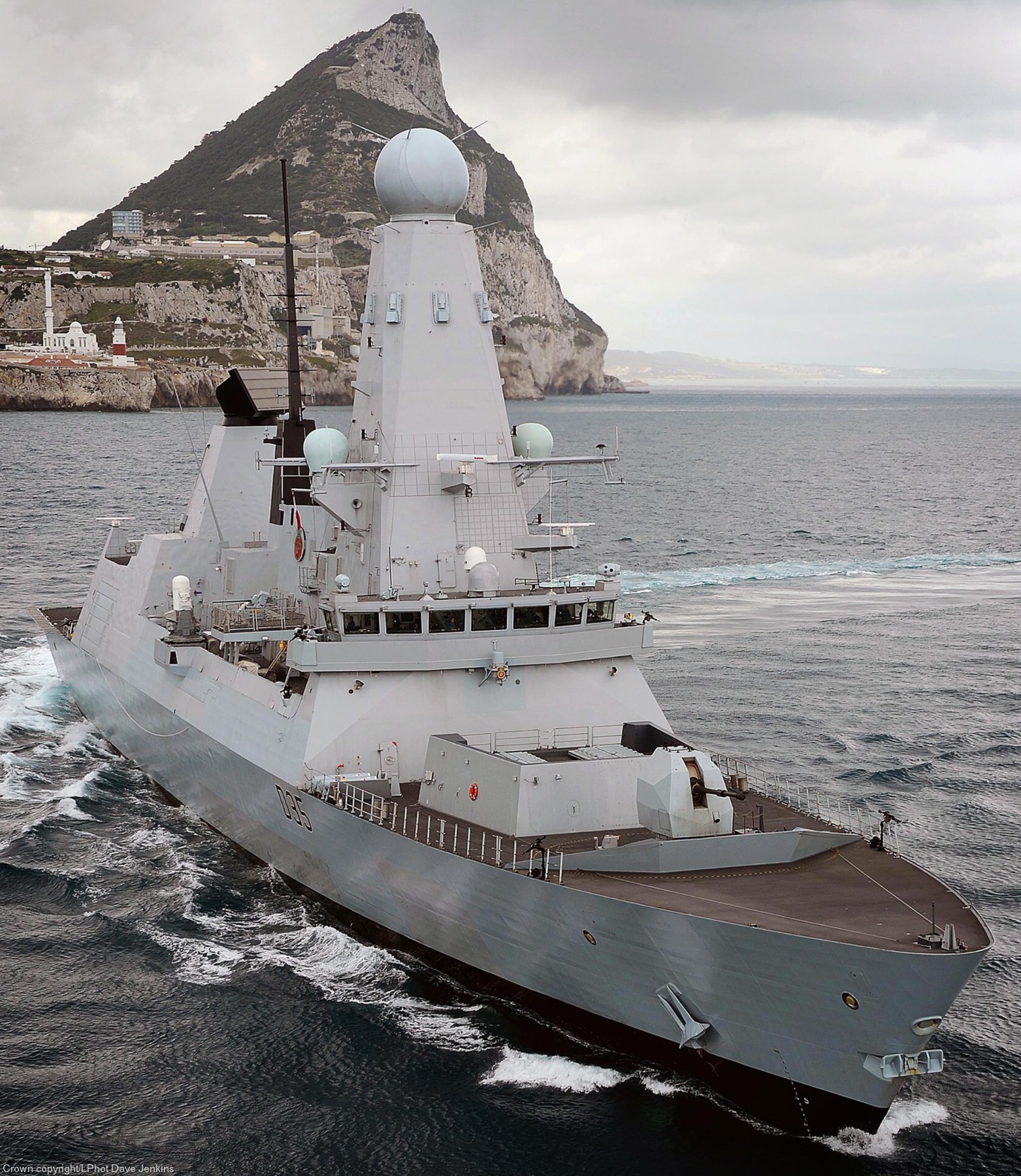 d35 hms dragon d-35 type 45 daring class guided missile destroyer ddg royal navy sea viper paams 08 gibraltar