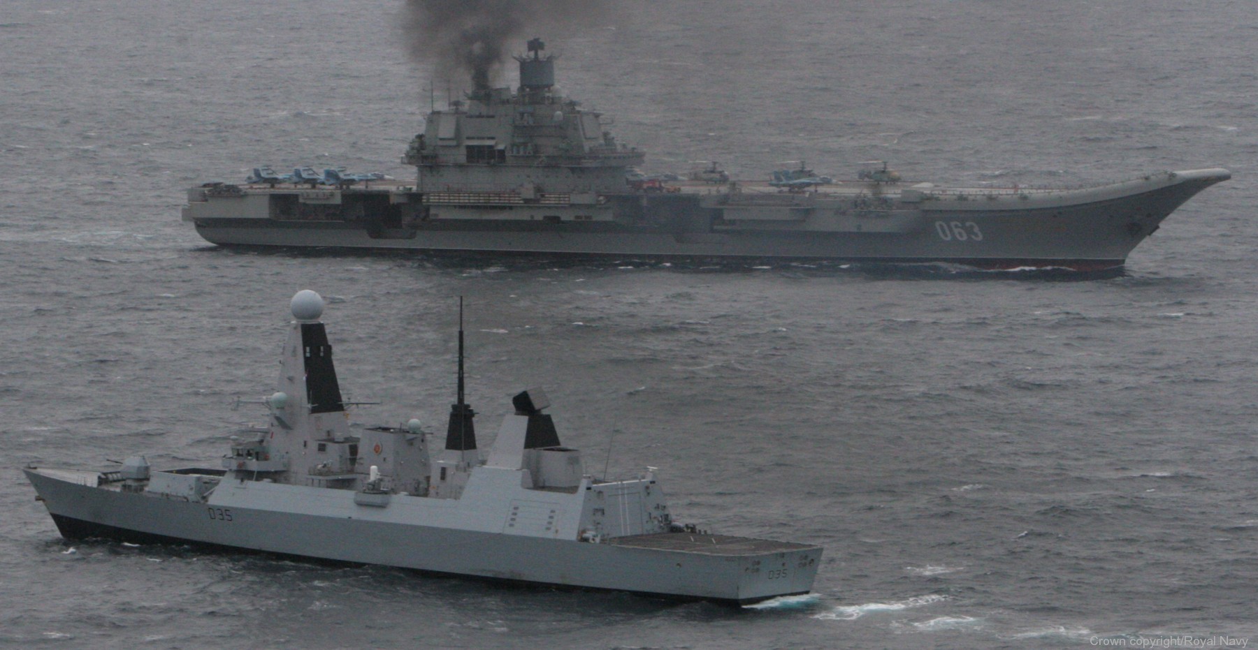 d-35 hms dragon admiral kutsnetsov 063 aircraft carrier russian navy