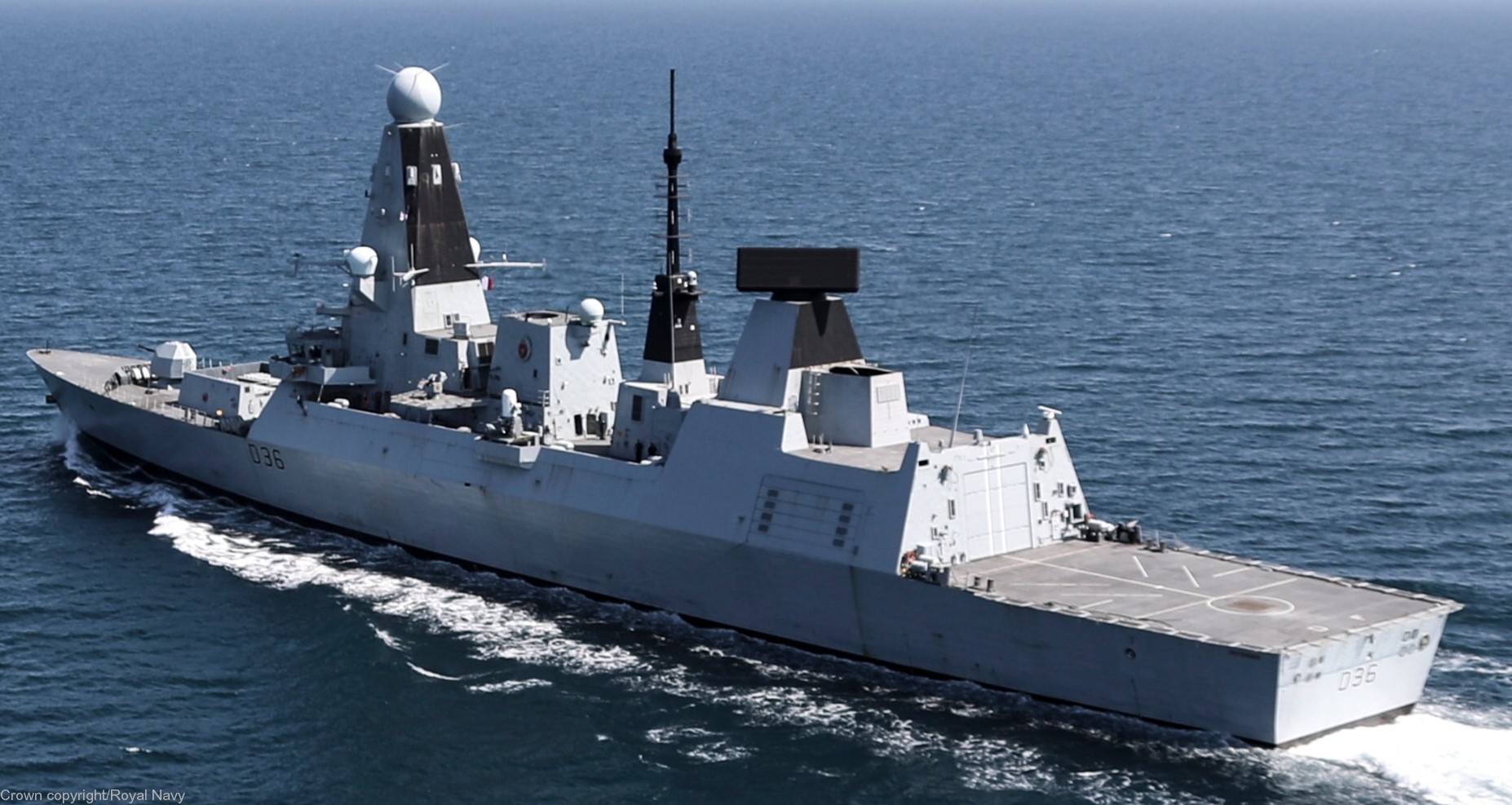 d36 hms defender d-36 type 45 daring class guided missile destroyer ddg royal navy sea viper 21