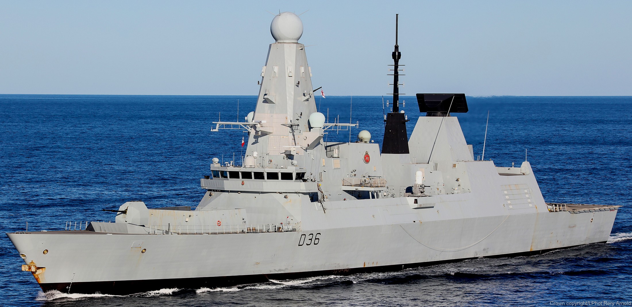 d36 hms defender d-36 type 45 daring class guided missile destroyer ddg royal navy sea viper 35