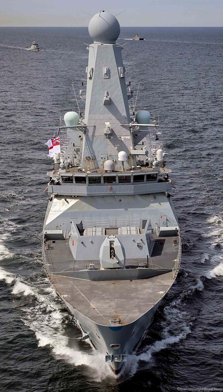 d36 hms defender d-36 type 45 daring class guided missile destroyer ddg royal navy sea viper 39