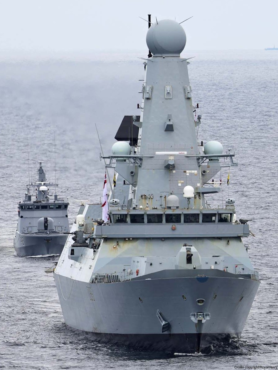 d36 hms defender d-36 type 45 daring class guided missile destroyer ddg royal navy sea viper 42