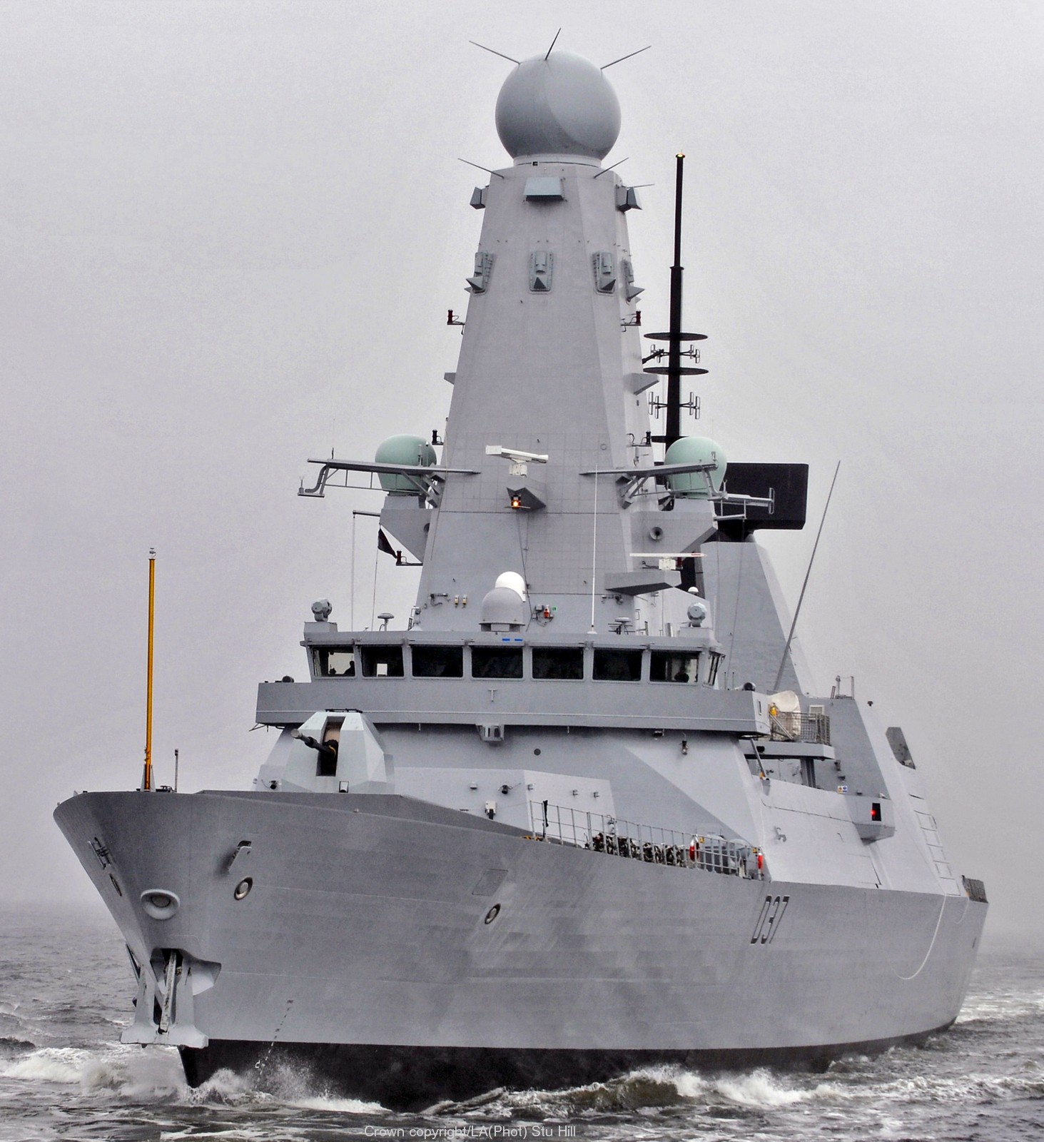 d37 hms duncan d-37 type 45 daring class guided missile destroyer ddg royal navy sea viper 11