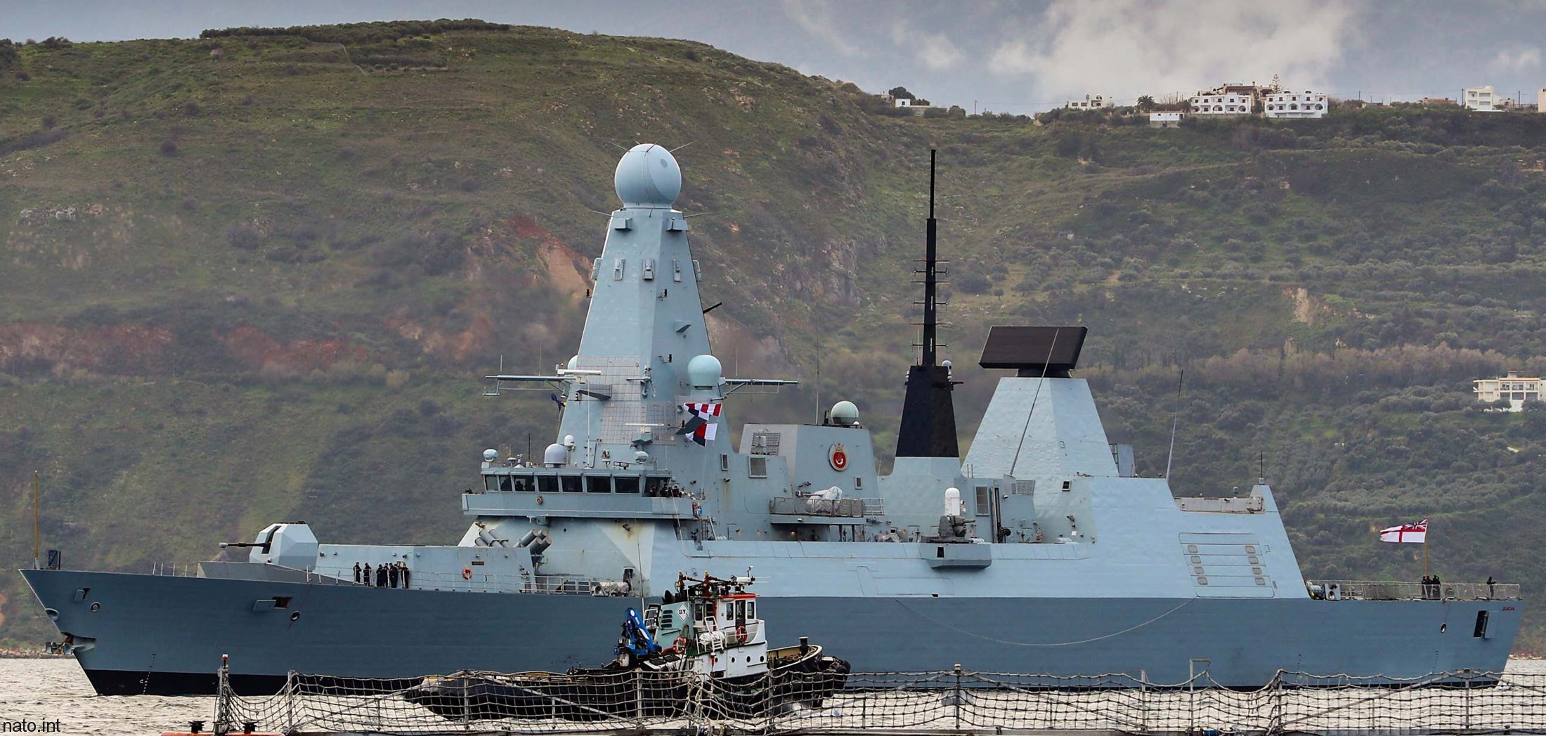 d37 hms duncan d-37 type 45 daring class guided missile destroyer ddg royal navy sea viper 24