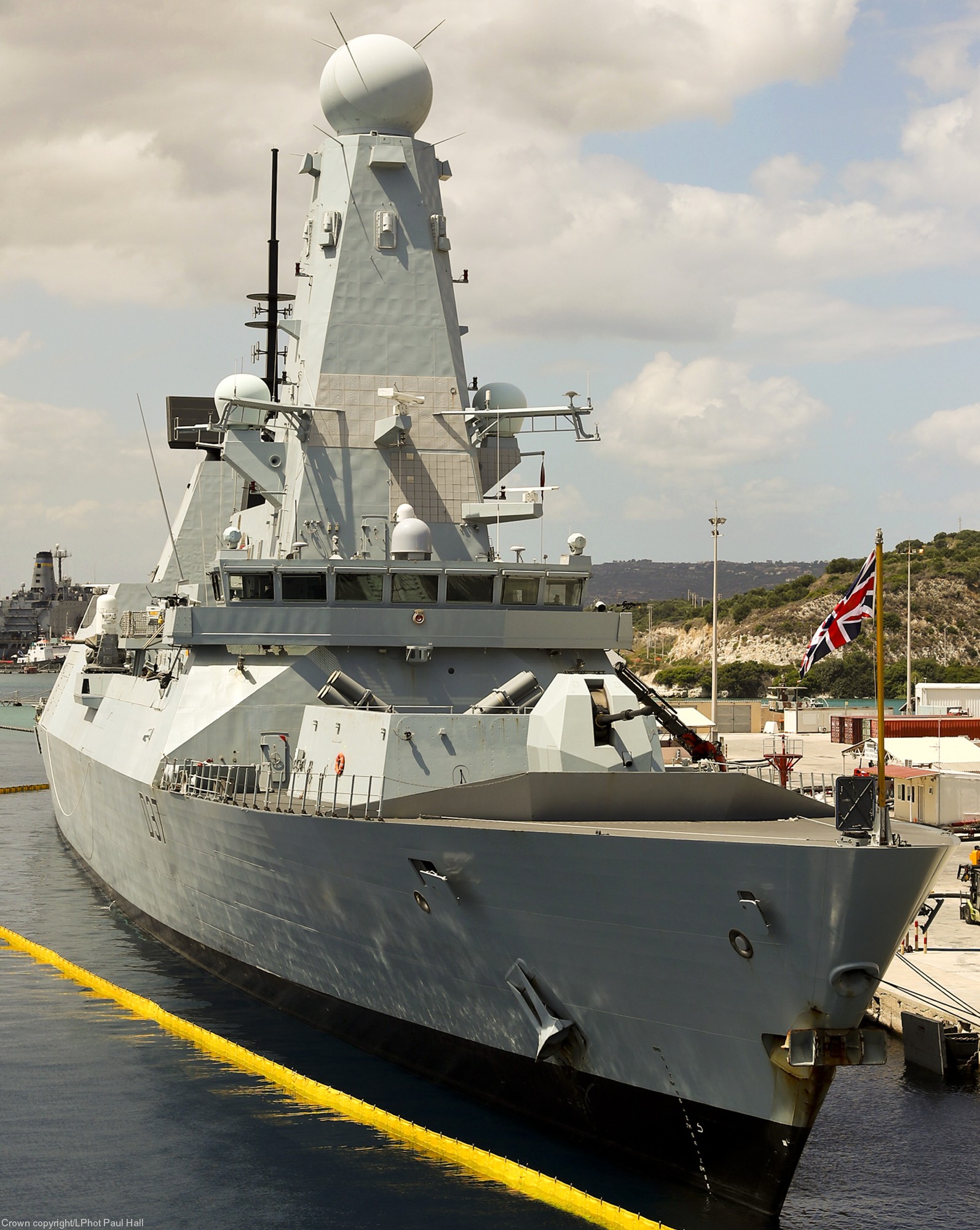 d37 hms duncan d-37 type 45 daring class guided missile destroyer ddg royal navy sea viper 31a