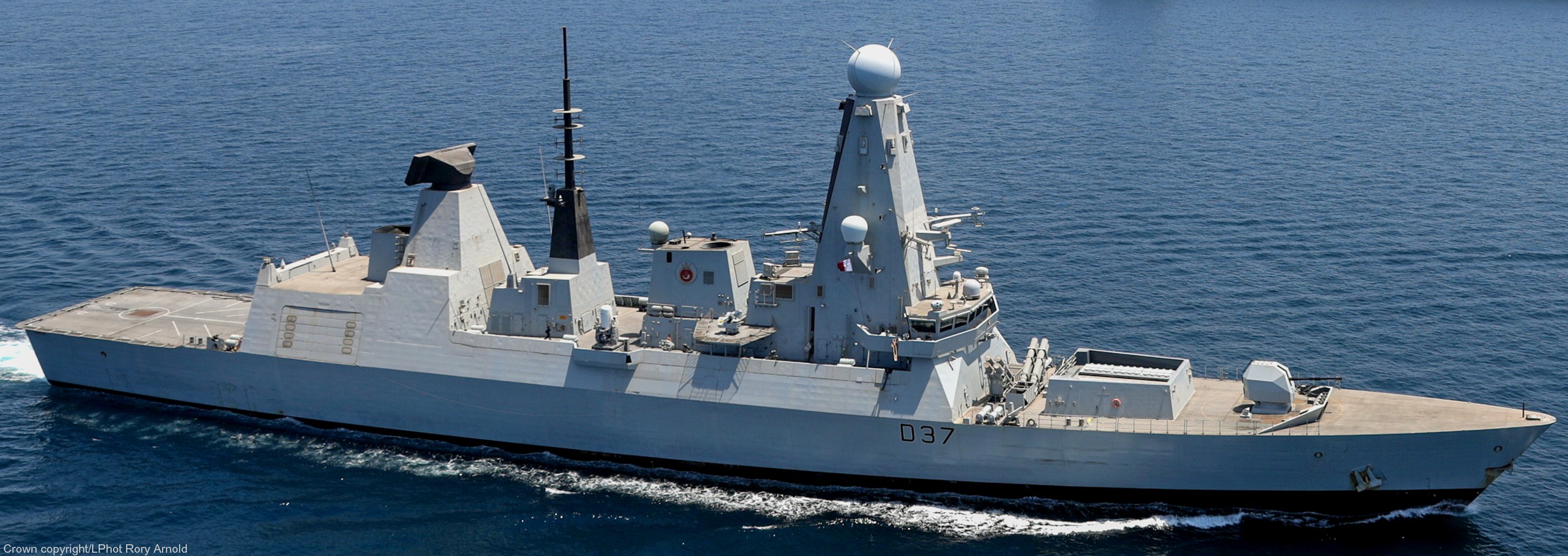 d37 hms duncan d-37 type 45 daring class guided missile destroyer ddg royal navy sea viper 63