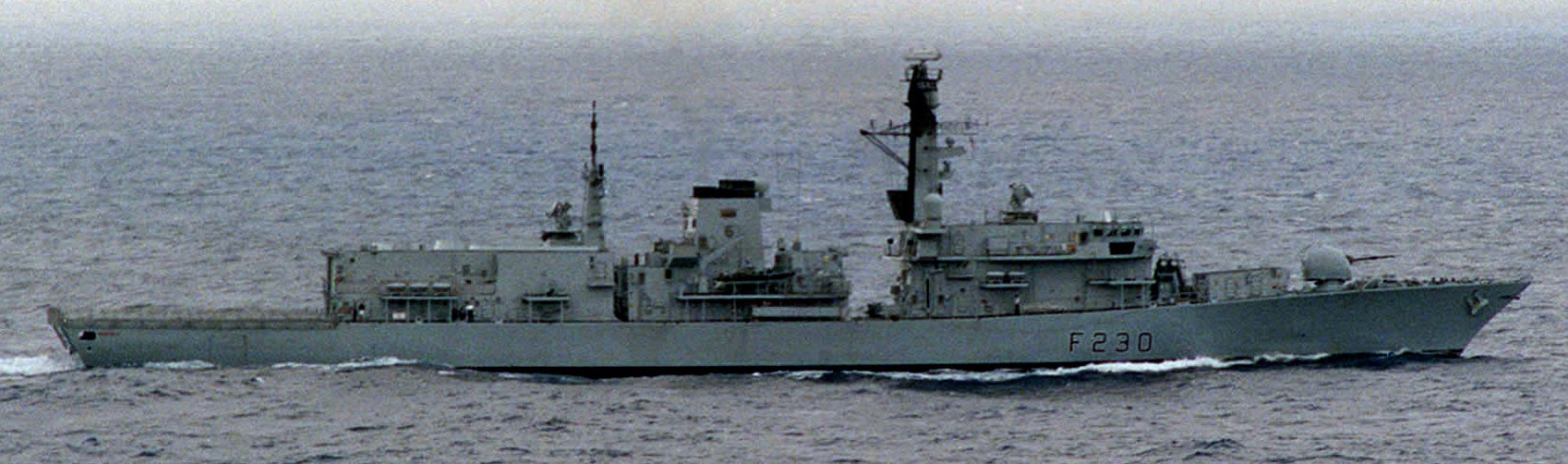 f-230 hms norfolk type 23 duke class guided missile frigate ffg royal navy 02