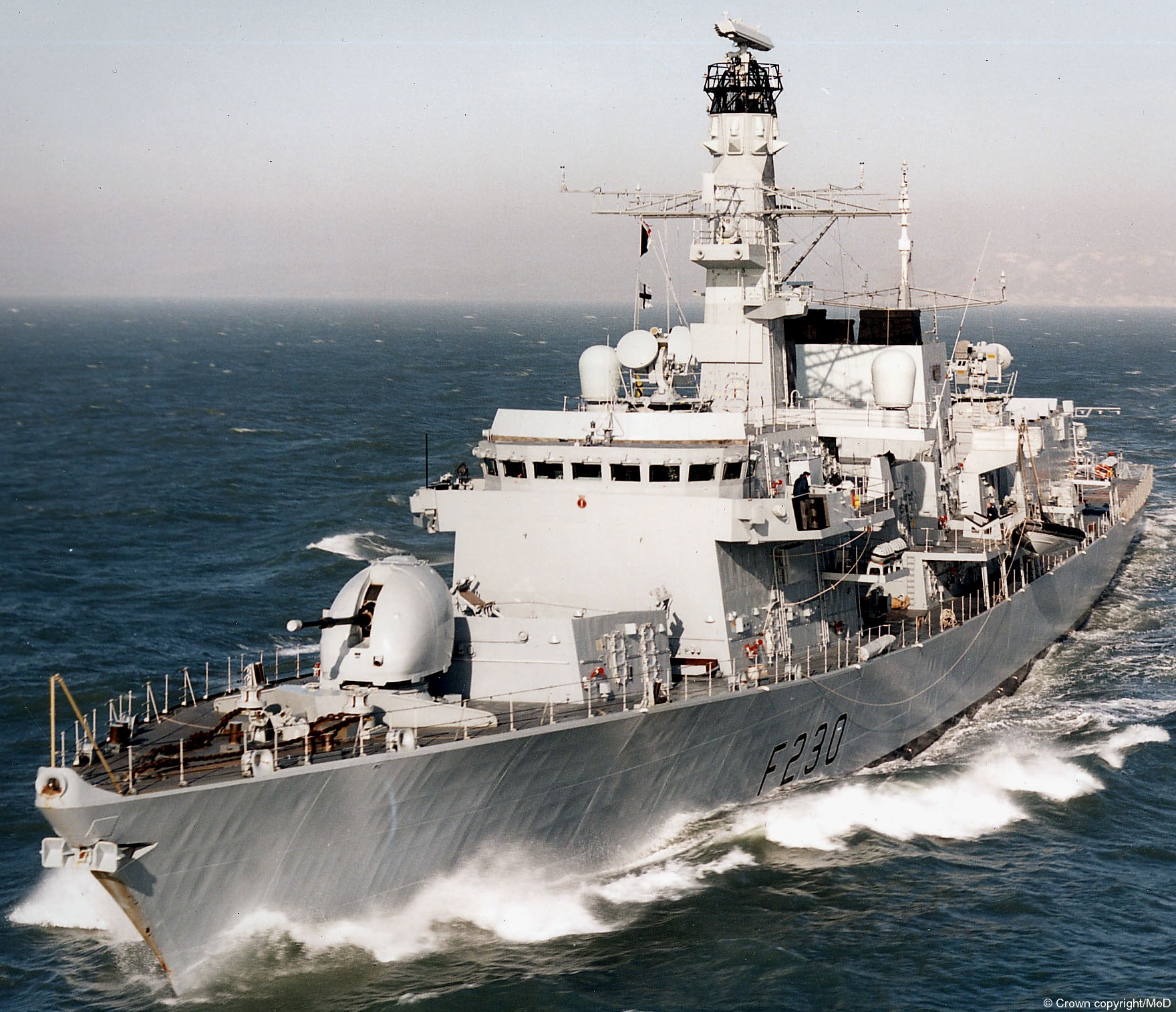 f230 hms norfolk type 23 duke class guided missile frigate ffg royal navy 14