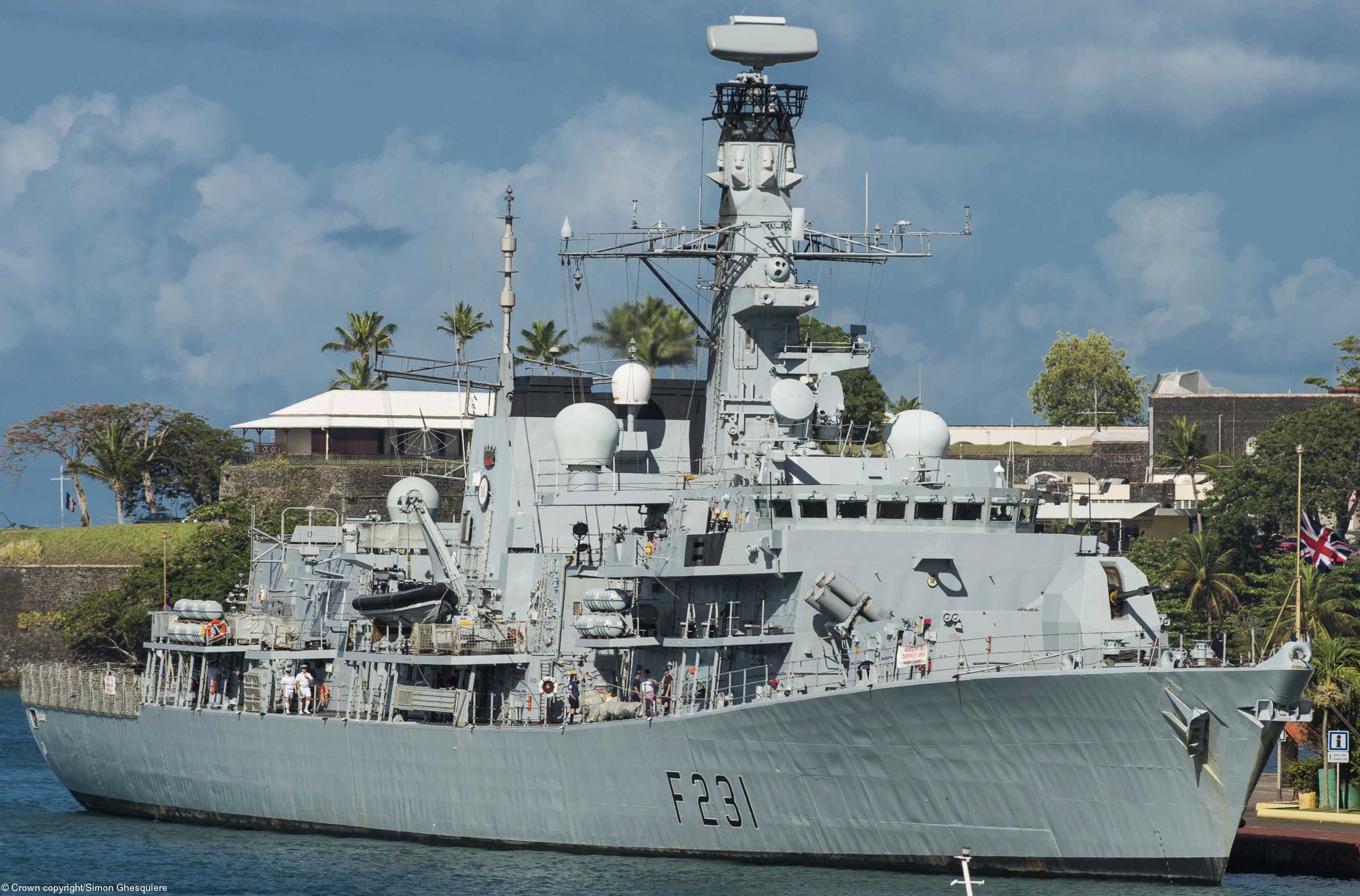 f231 hms argyll type 23 duke class guided missile frigate ffg royal navy 63