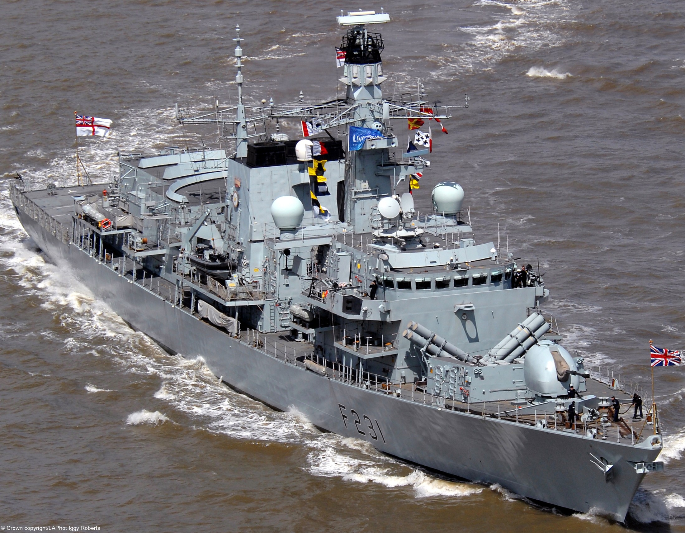 f231 hms argyll type 23 duke class guided missile frigate ffg royal navy 66