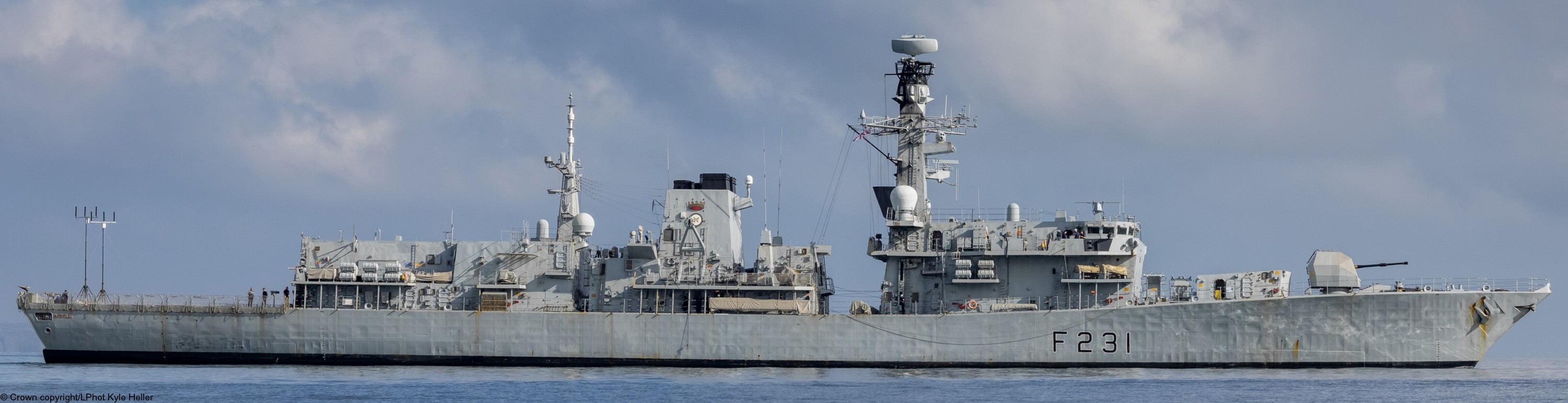 f231 hms argyll type 23 duke class guided missile frigate ffg royal navy 75