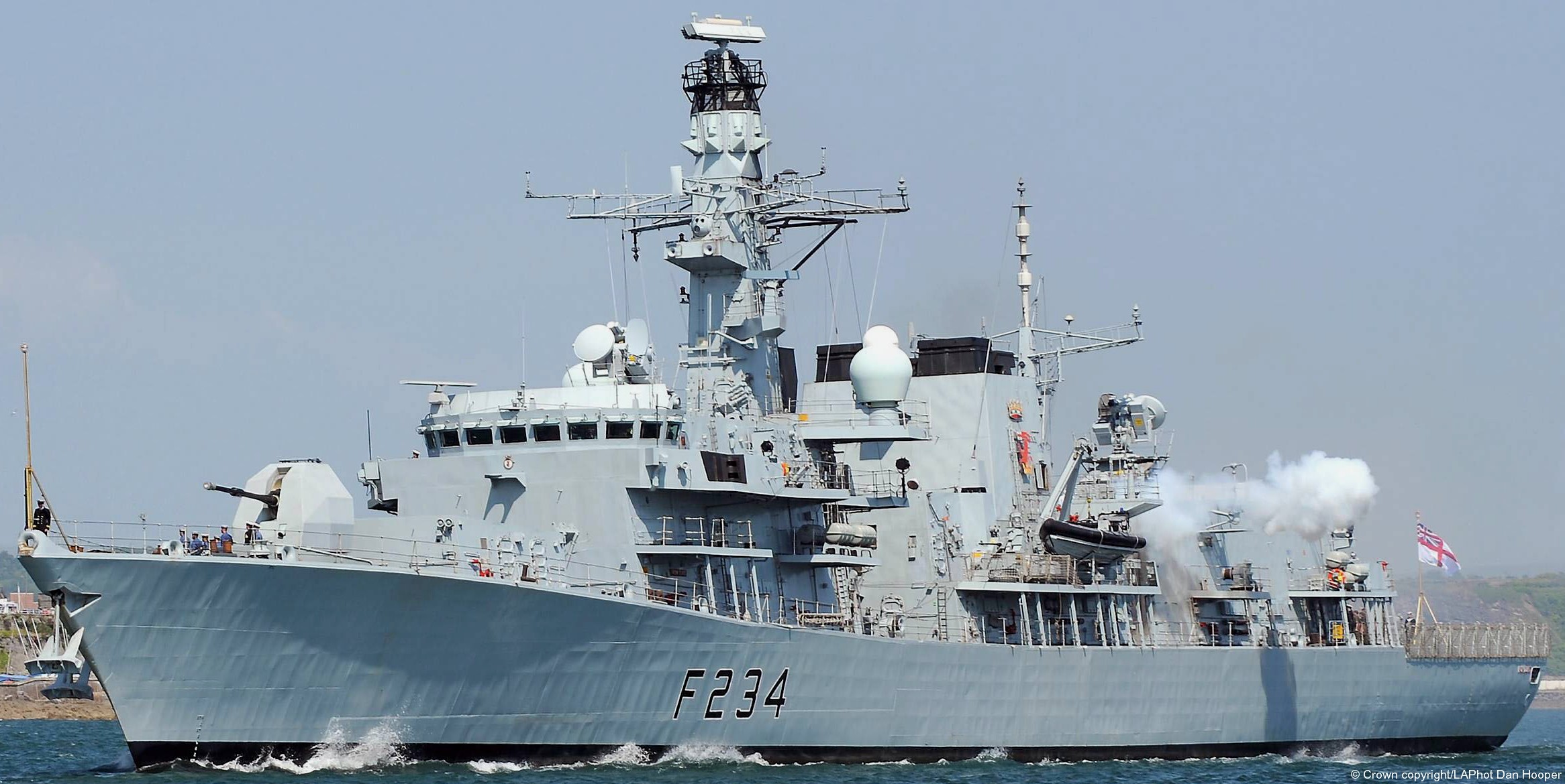 f234 hms iron duke type 23 duke class guided missile frigate ffg royal navy 33