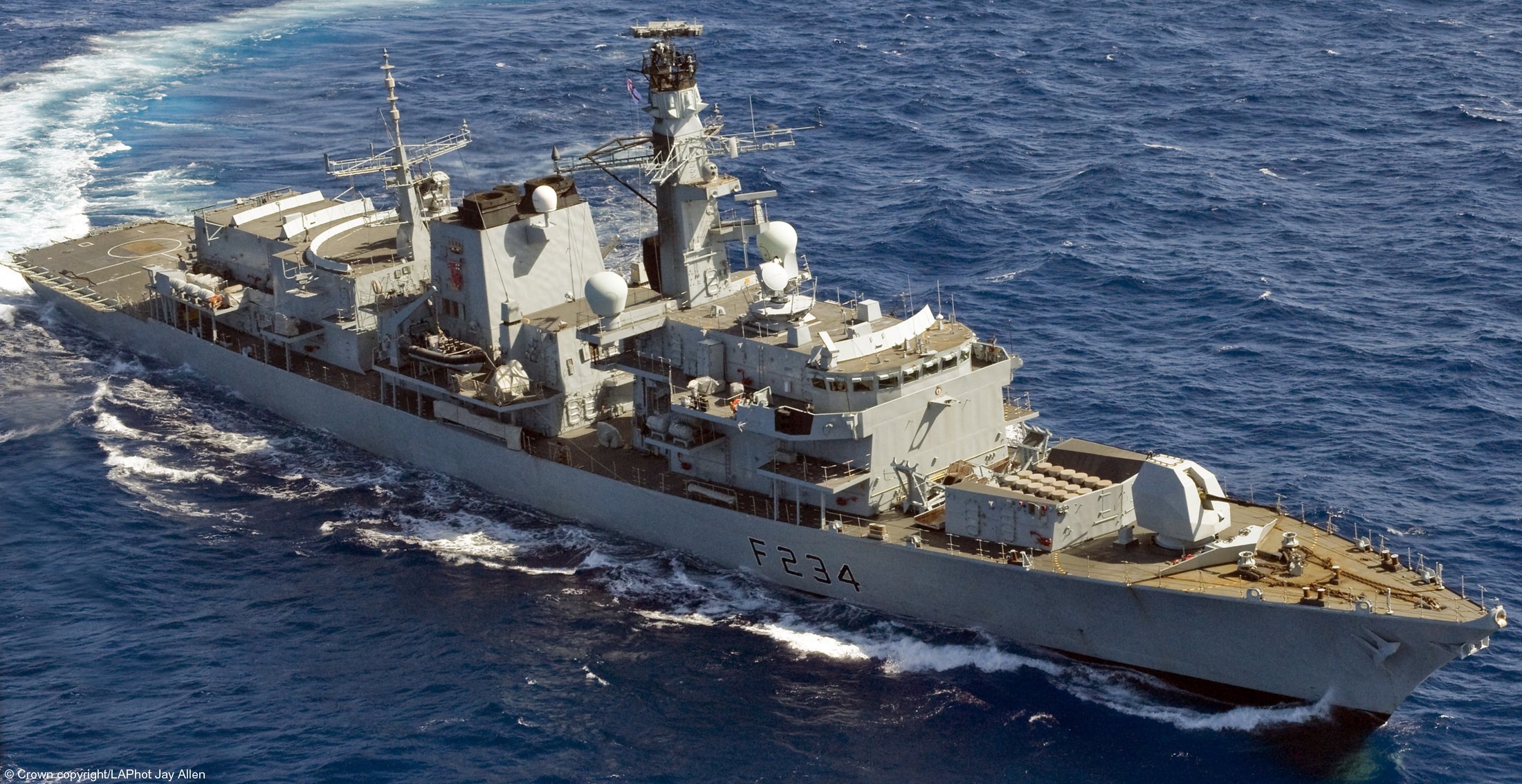 f234 hms iron duke type 23 duke class guided missile frigate ffg royal navy 39