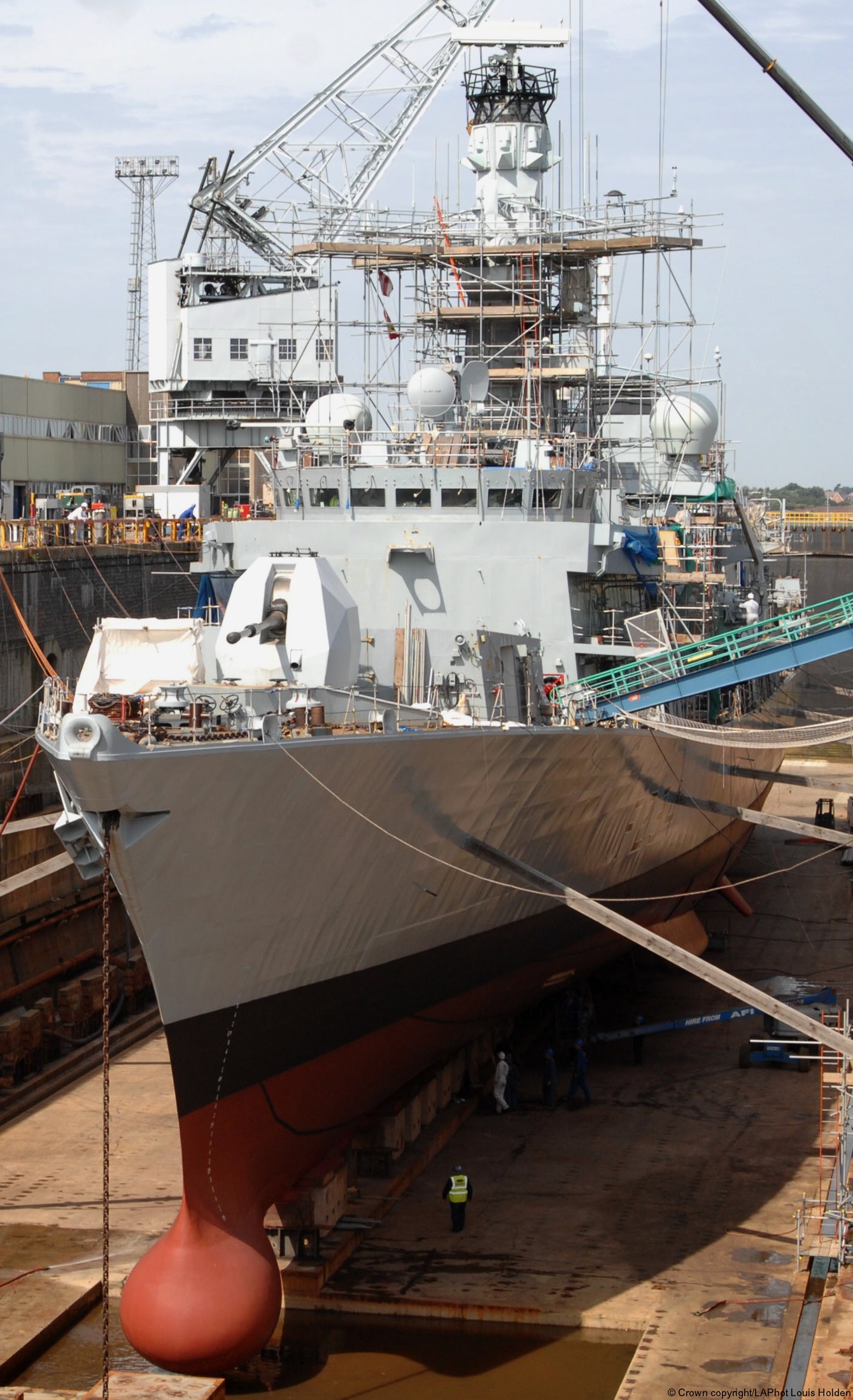 f234 hms iron duke type 23 duke class guided missile frigate ffg royal navy dry-dock 43