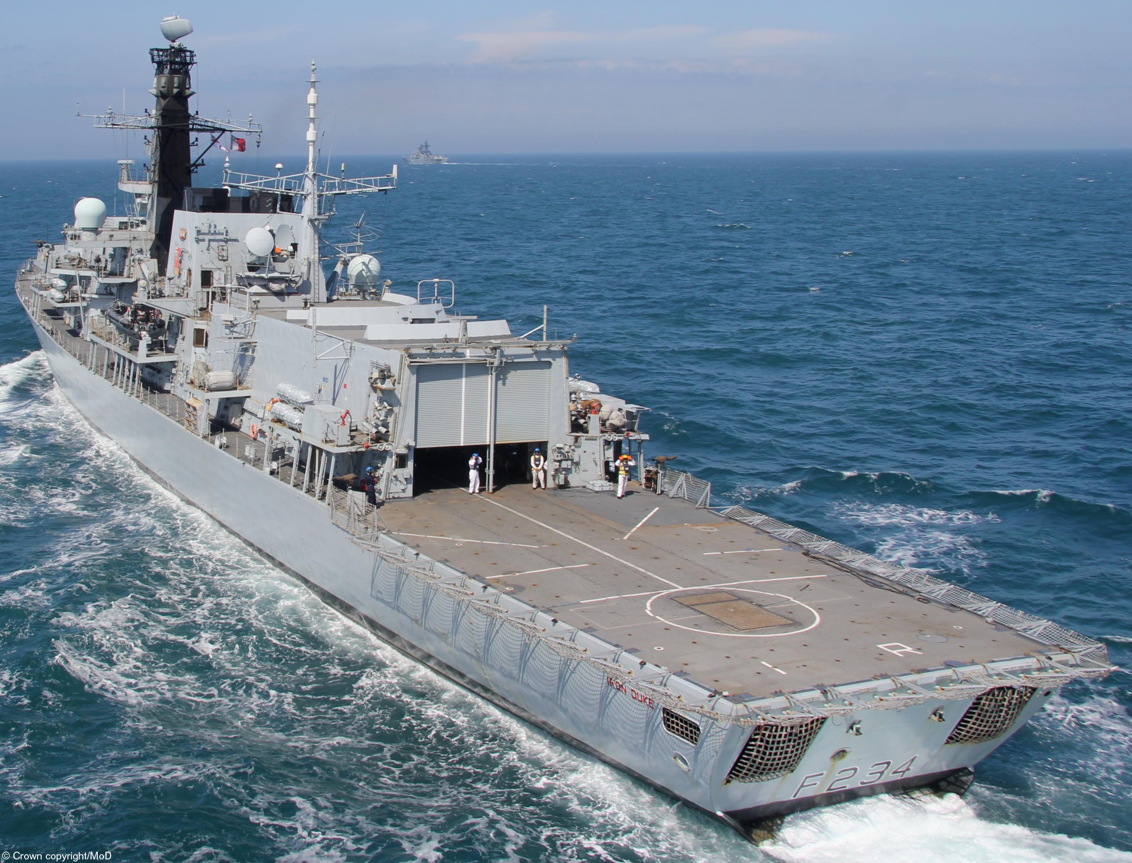 f234 hms iron duke type 23 duke class guided missile frigate ffg royal navy 60