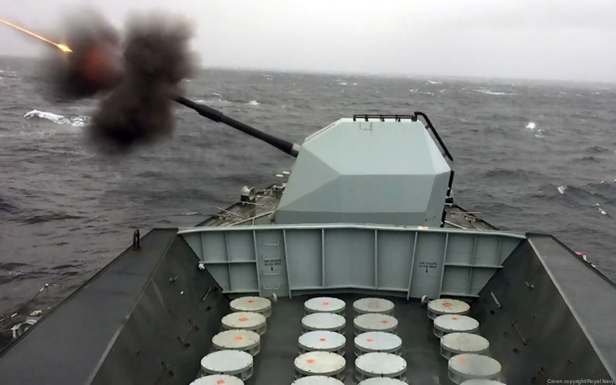f-235 hms monmouth type 23 duke class guided missile frigate ffg royal navy 17 mark 8 gun