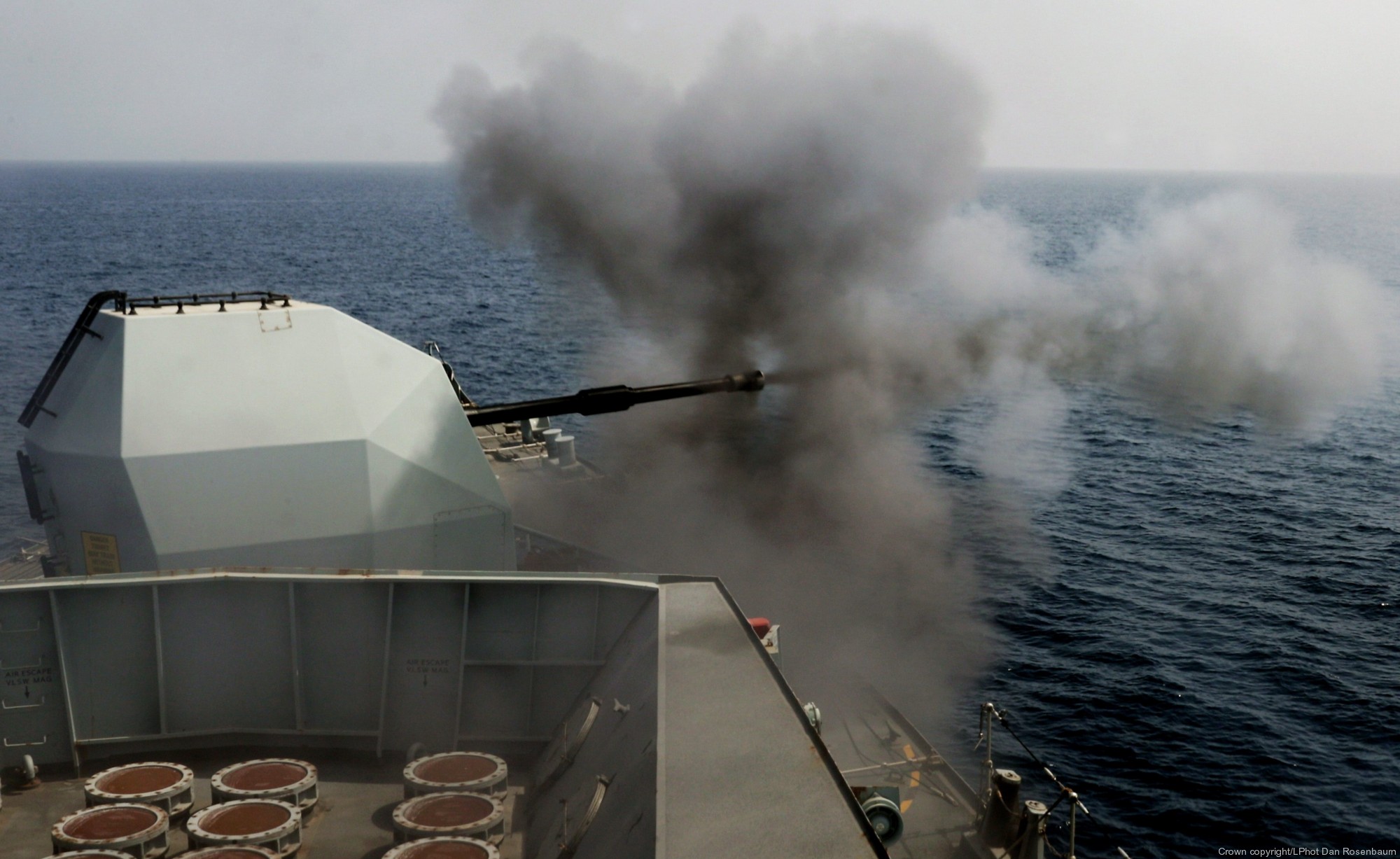 f-235 hms monmouth type 23 duke class guided missile frigate ffg royal navy 24 mark 8 gun