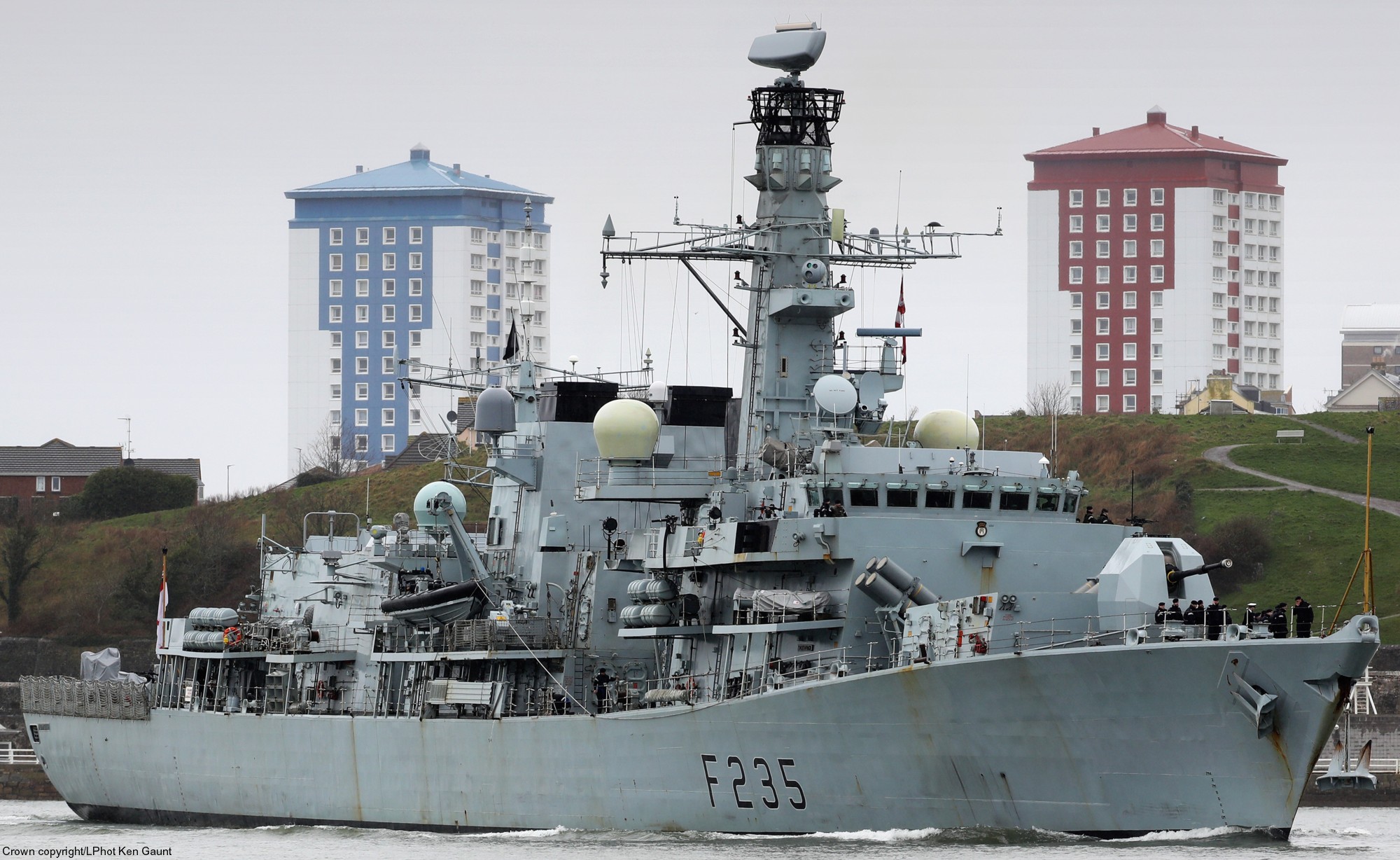 f-235 hms monmouth type 23 duke class guided missile frigate ffg royal navy 39