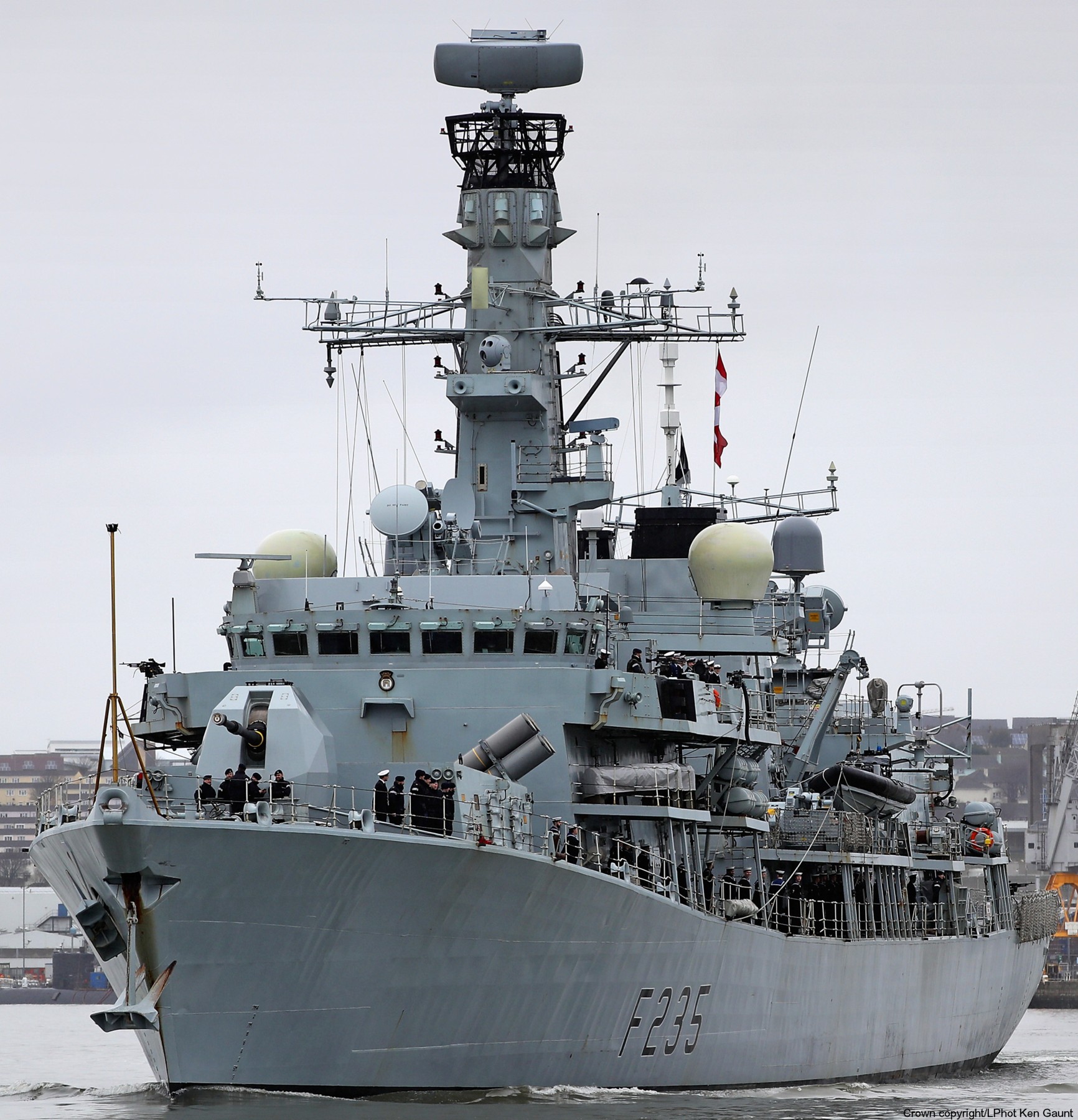 f-235 hms monmouth type 23 duke class guided missile frigate ffg royal navy 40