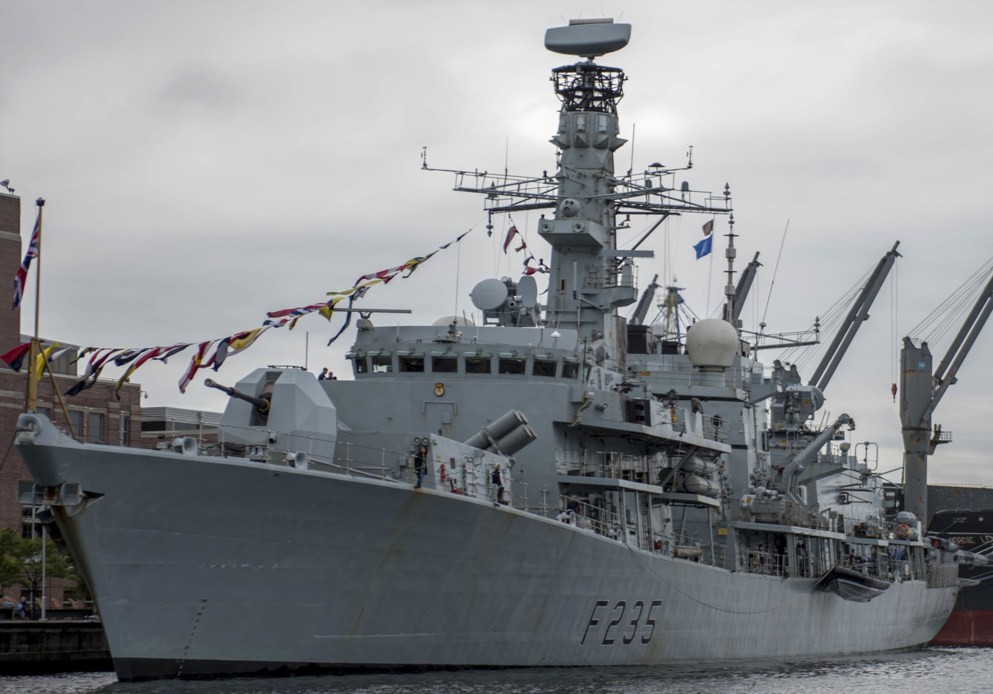 f-235 hms monmouth type 23 duke class guided missile frigate ffg royal navy 44