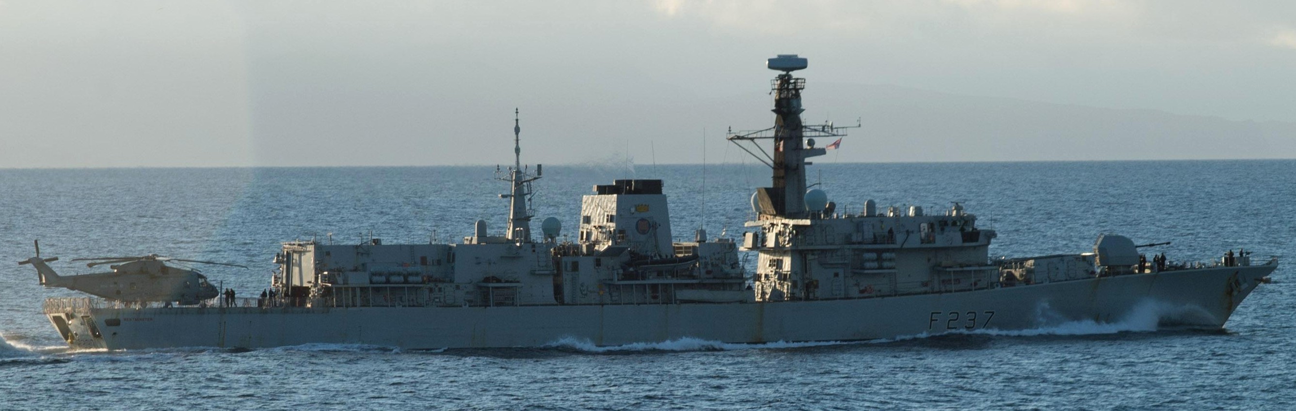 f-237 hms westminster type 23 duke class guided missile frigate ffg royal navy 26 merlin helicopter