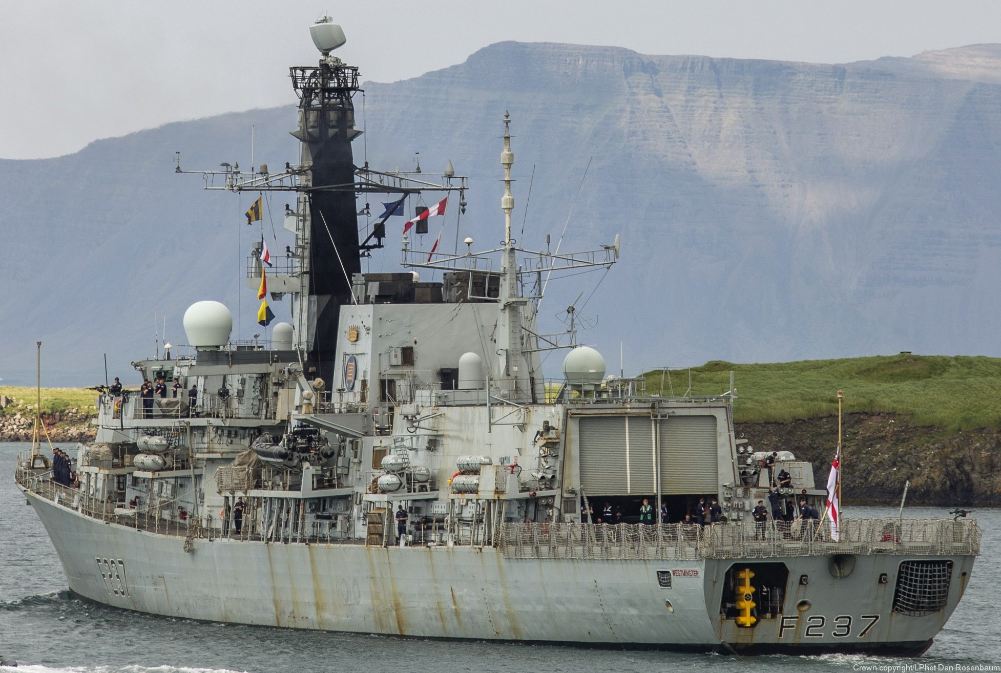 f-237 hms westminster type 23 duke class guided missile frigate ffg royal navy 37