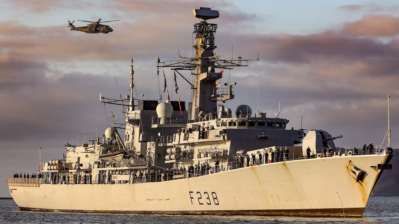 f-238 hms northumberland type 23 duke class guided missile frigate royal navy 32