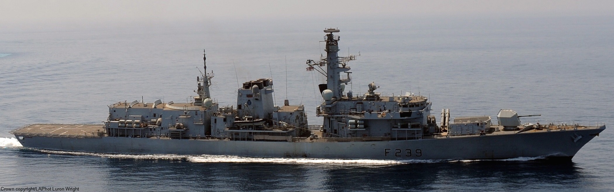 f-239 hms richmond type 23 duke class guided missile frigate ffg royal navy 02