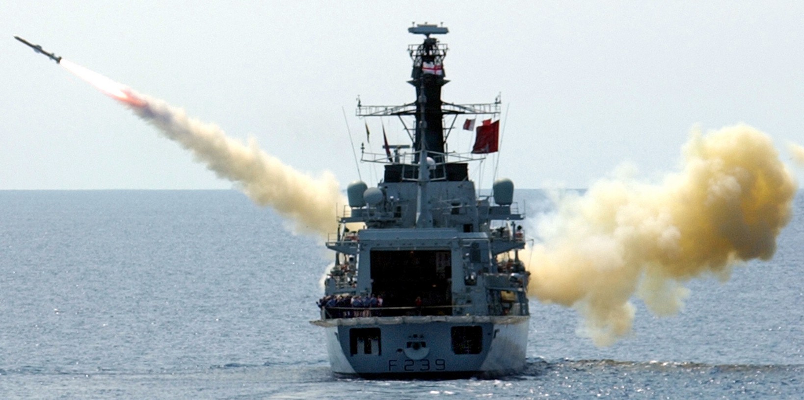 f-239 hms richmond type 23 duke class guided missile frigate ffg royal navy rgm-84 harpoon ssm 11