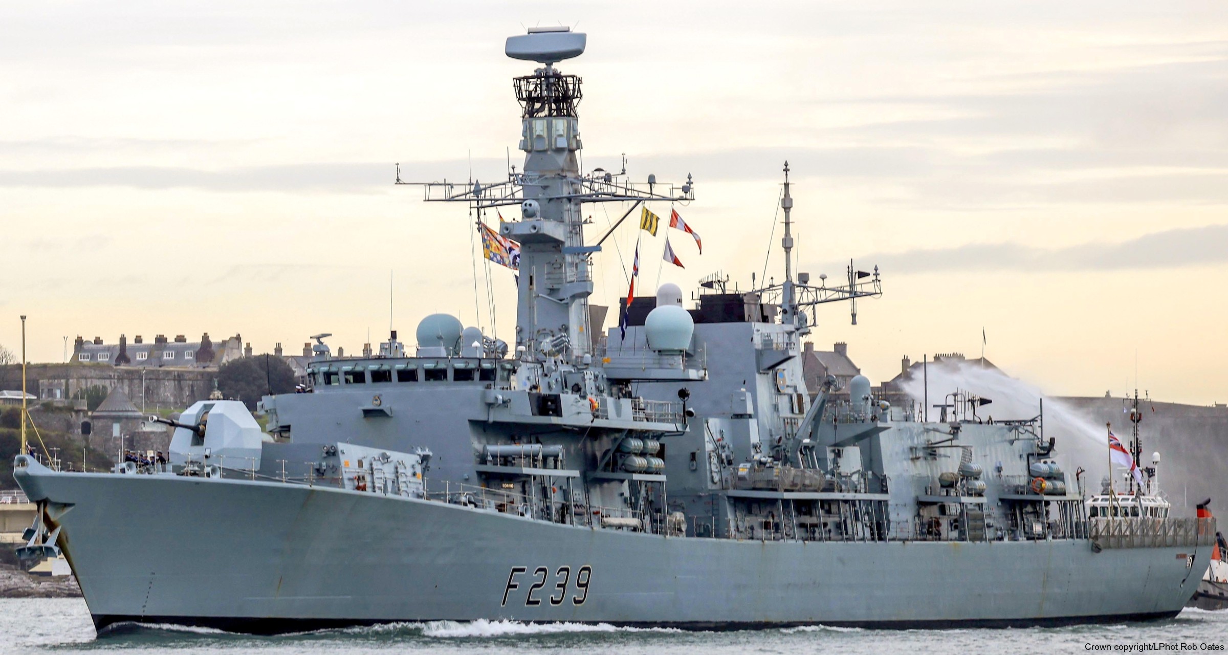 f-239 hms richmond type 23 duke class guided missile frigate ffg royal navy 26
