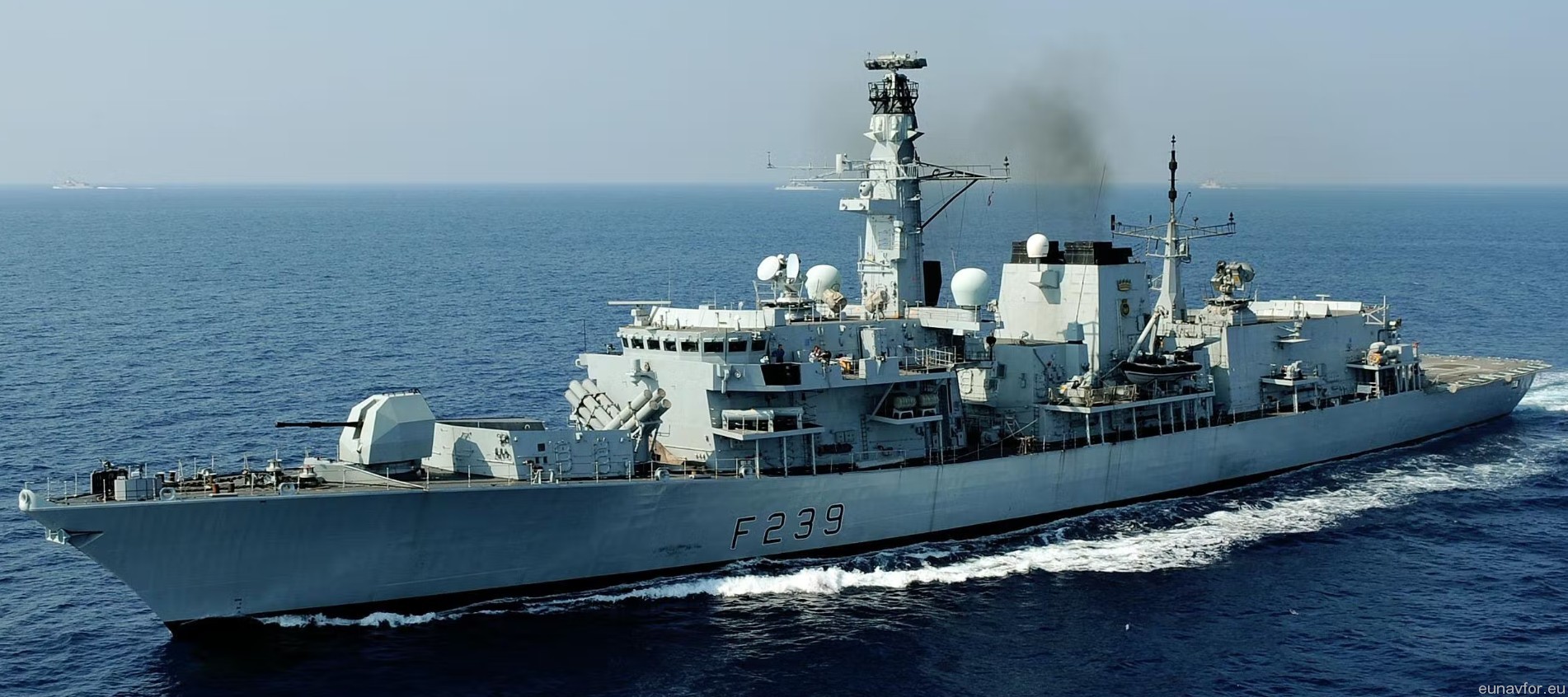 f-239 hms richmond type 23 duke class guided missile frigate ffg royal navy 40