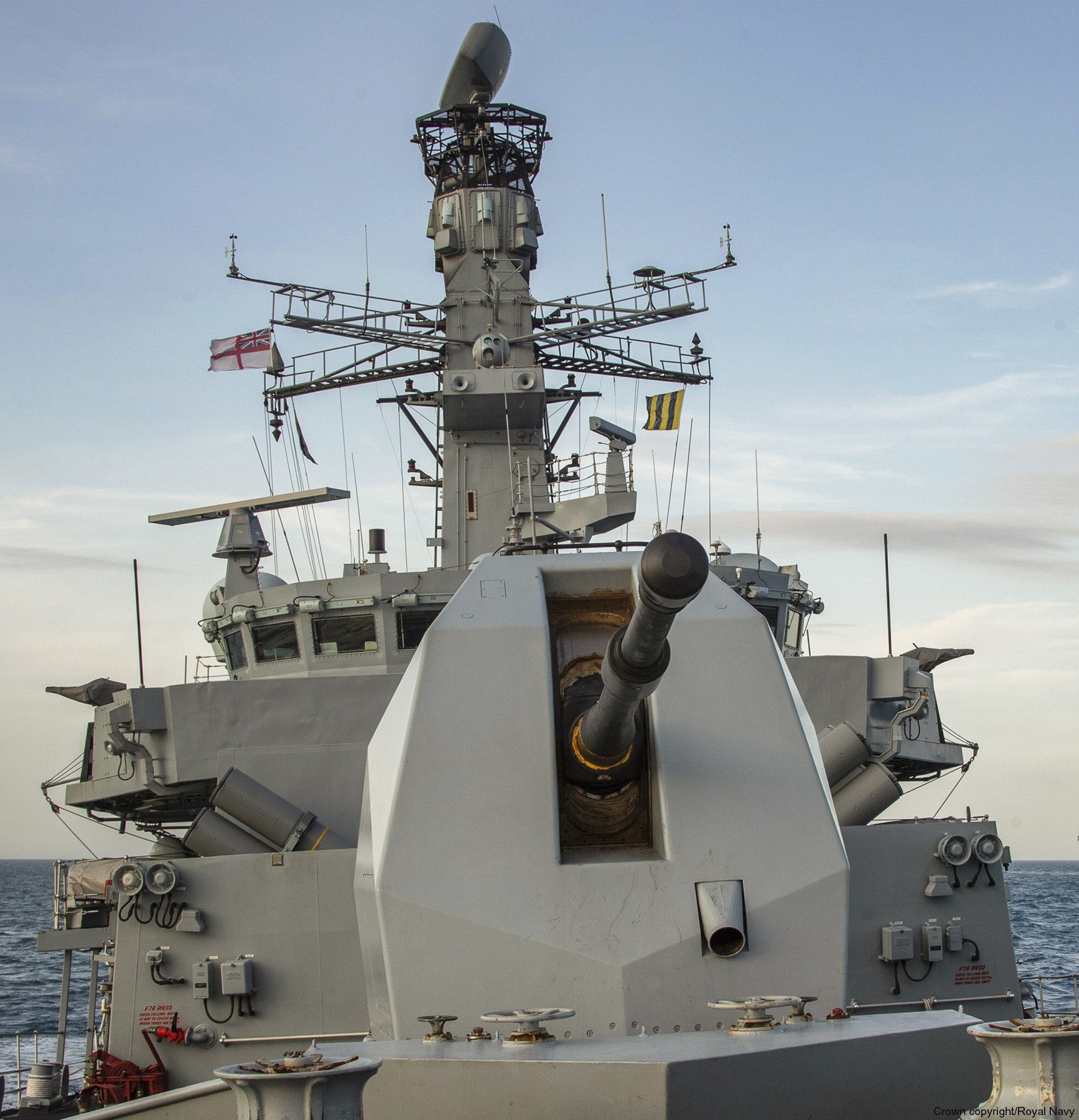 f-78 hms kent type 23 duke class guided missile frigate ffg royal navy 22 mark 8 gun bae