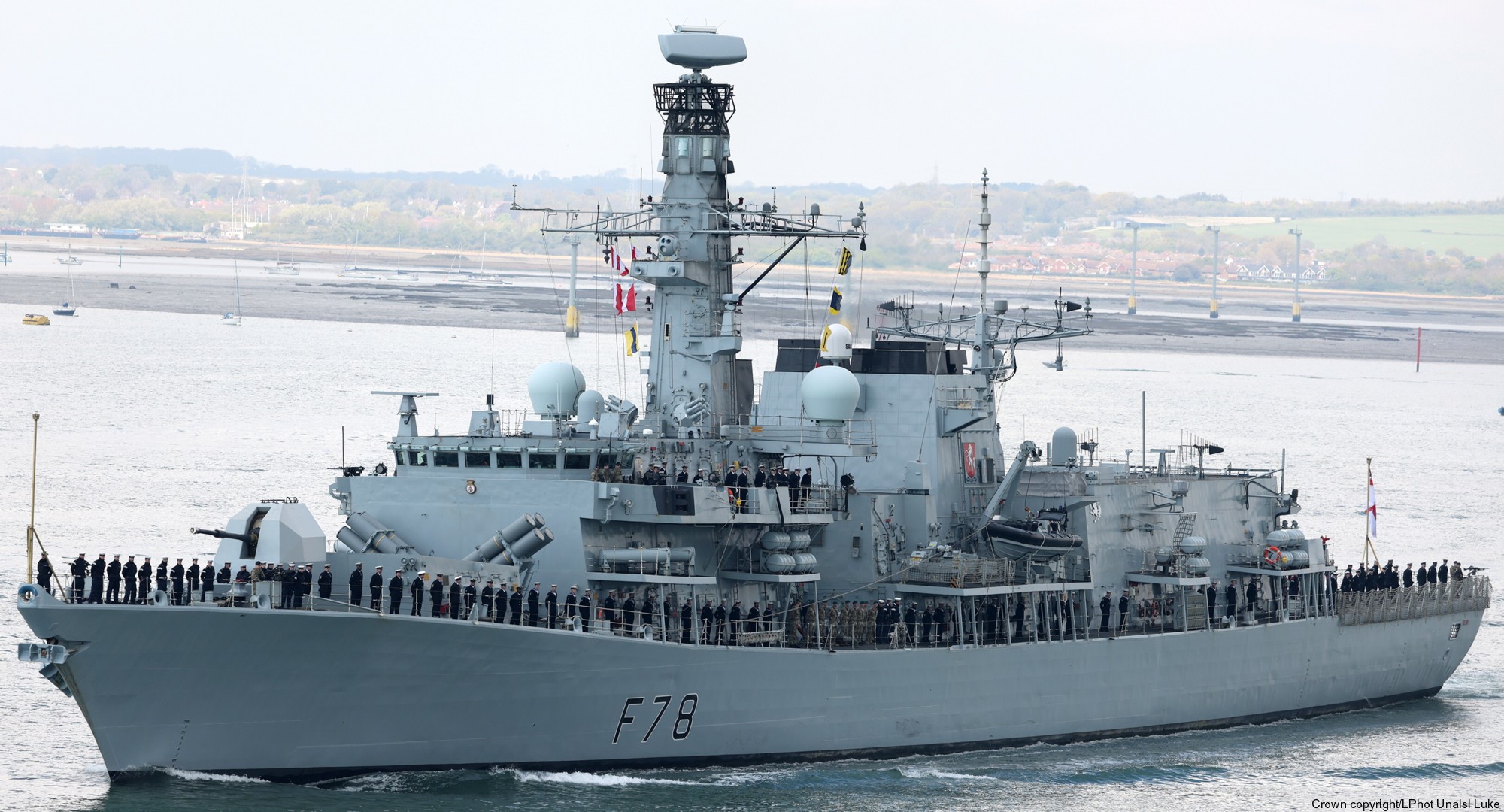 f-78 hms kent type 23 duke class guided missile frigate ffg royal navy 34x gec marconi ysl