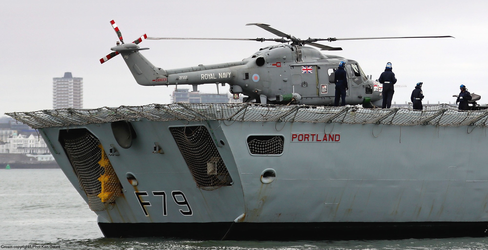f-79 hms portland type 23 duke class guided missile frigate ffg royal navy 29 sea lynx helicopter