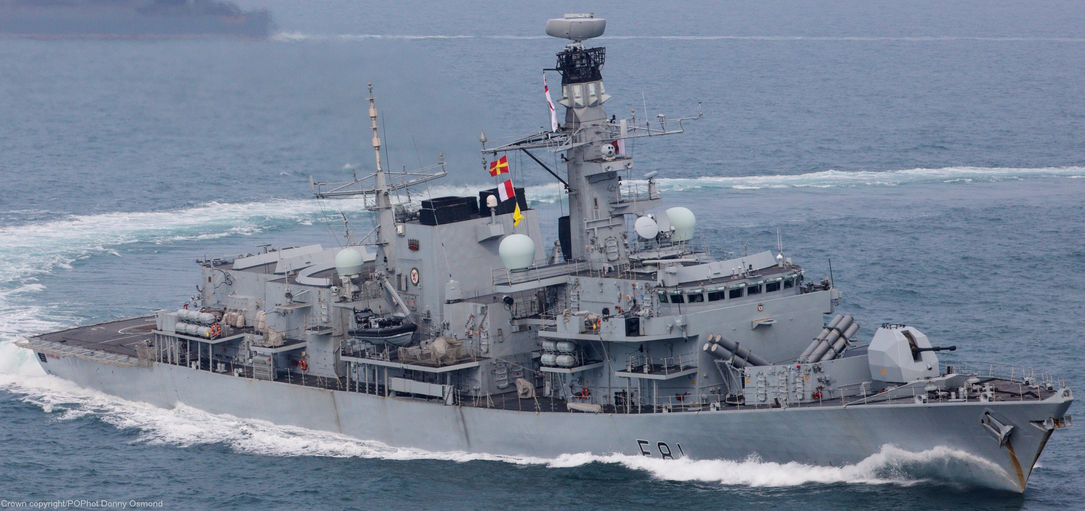 f-81 hms sutherland type 23 duke class guided missile frigate ffg royal navy 10