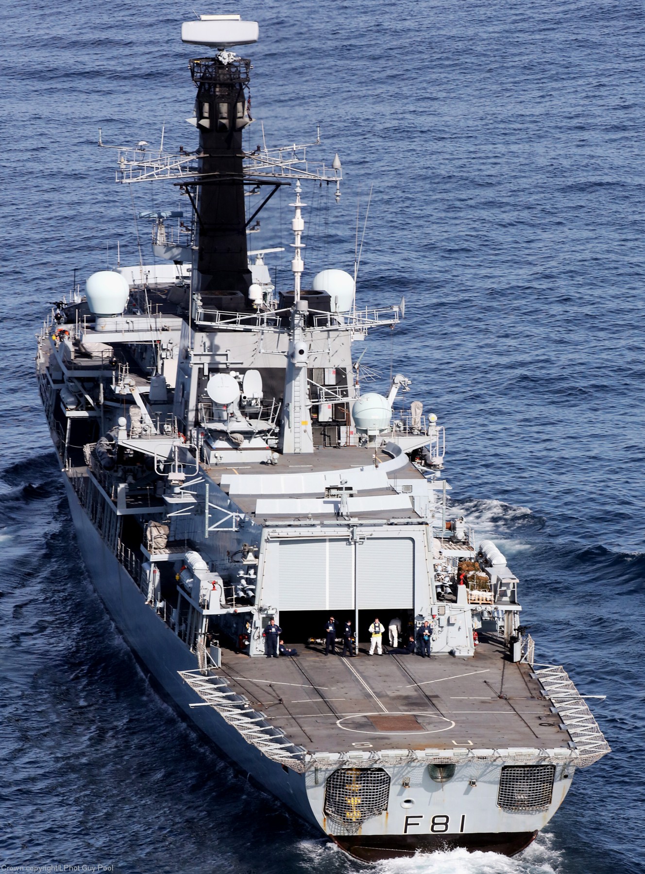f-81 hms sutherland type 23 duke class guided missile frigate ffg royal navy 32