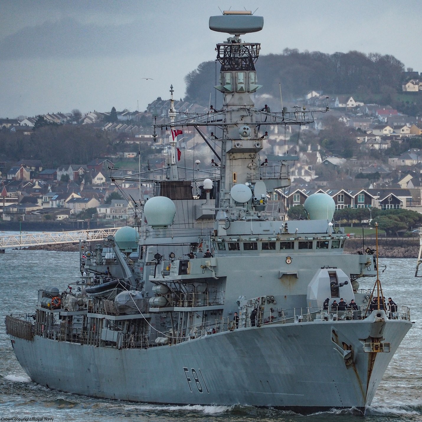 f-81 hms sutherland type 23 duke class guided missile frigate ffg royal navy 61