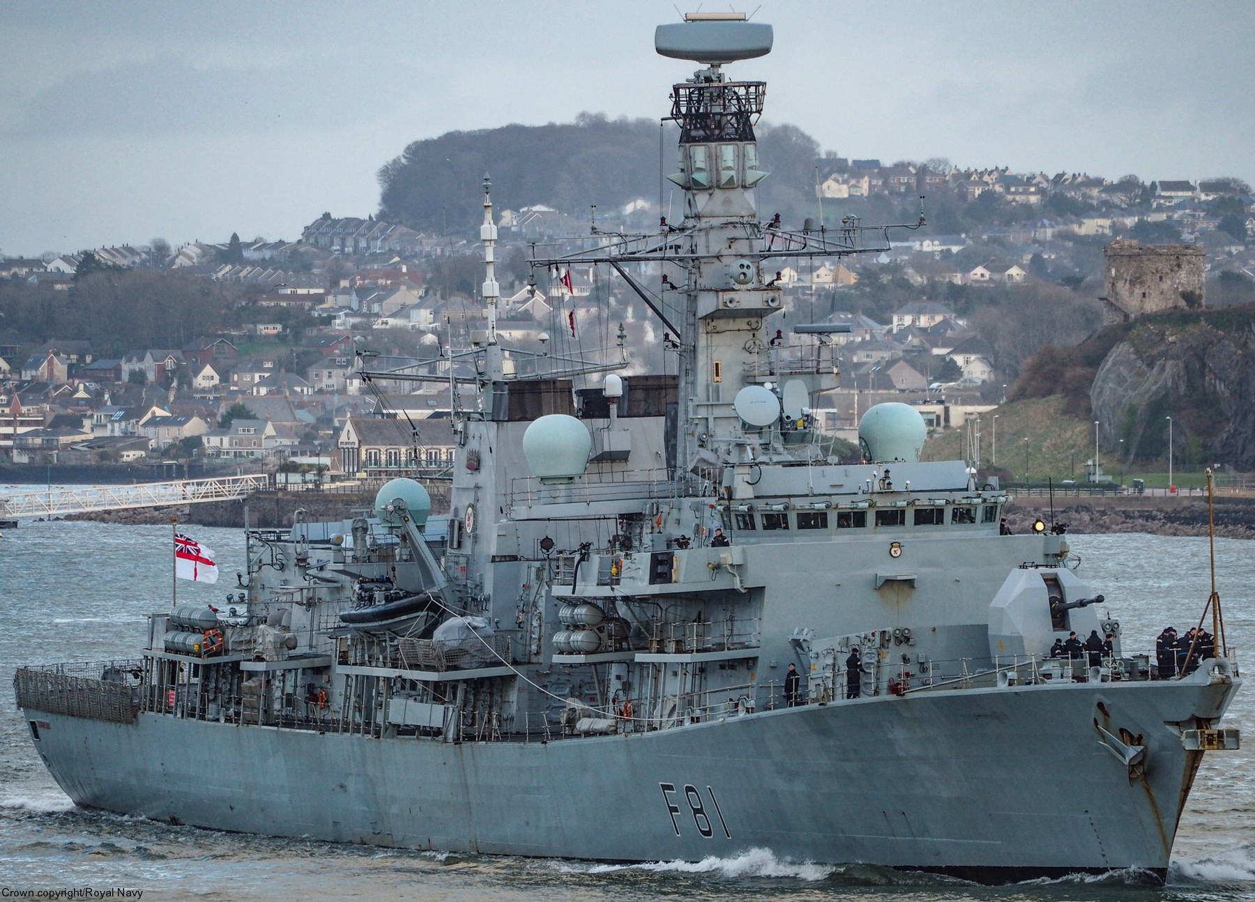 f-81 hms sutherland type 23 duke class guided missile frigate ffg royal navy 62