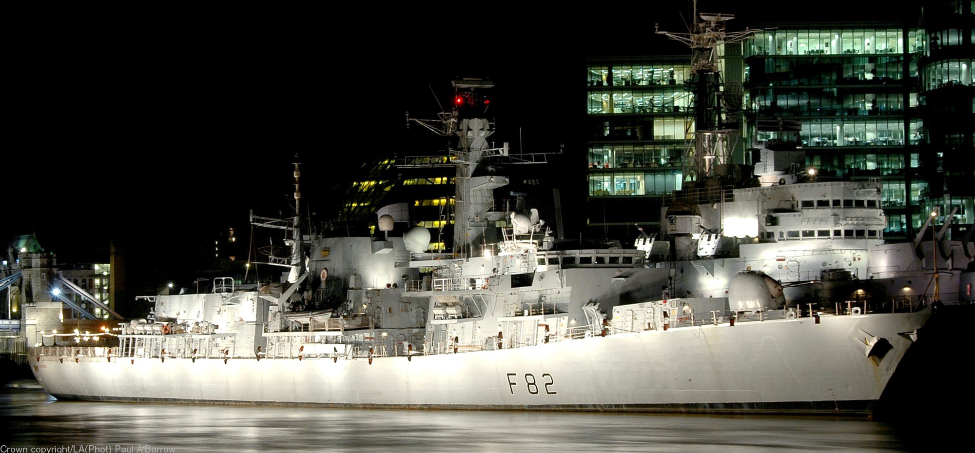 f-82 hms somerset type 23 duke class guided missile frigate ffg royal navy london 07