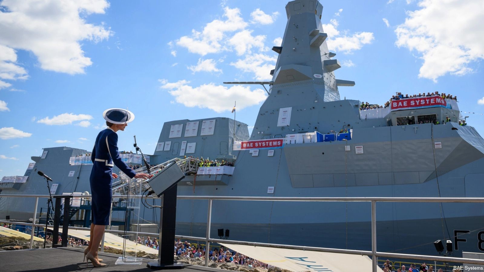 f88 hms glasgow type 26 city class frigate royal navy christening bae scotstoun catherine princess of wales 2025