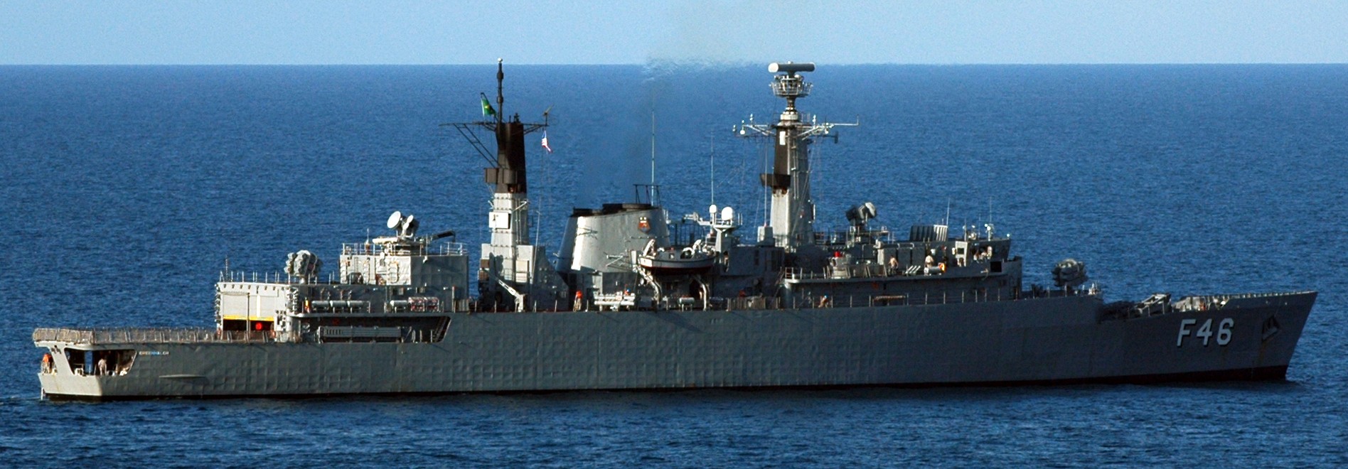 f 46 bns greenhalgh type 22 broadsword class frigate brazilian navy ex hms